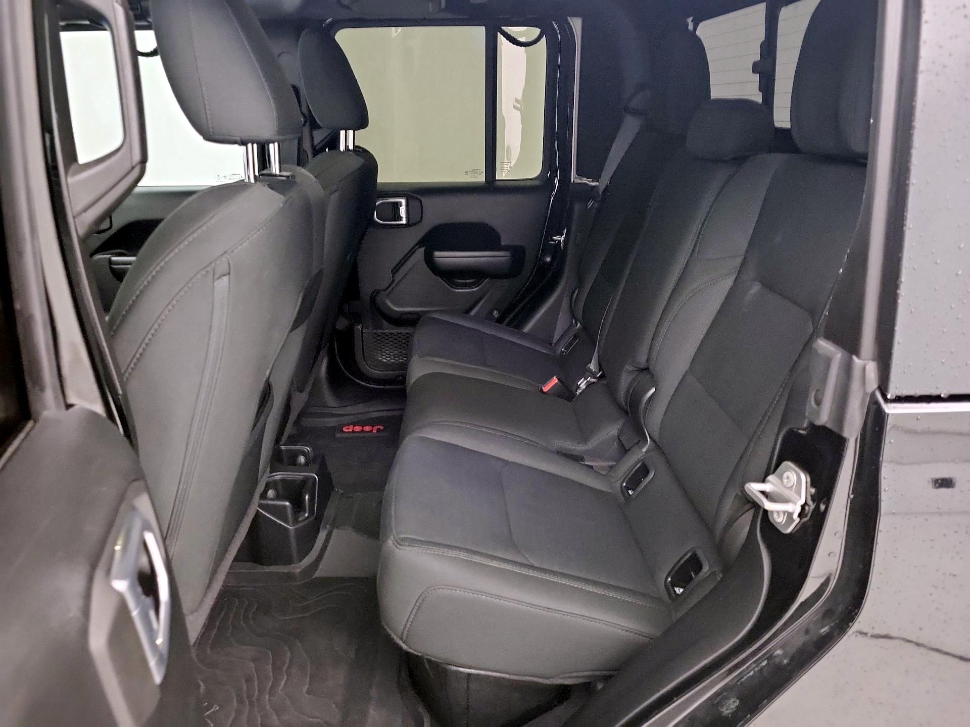 Thumbnail: 2021 Jeep Gladiator - 20