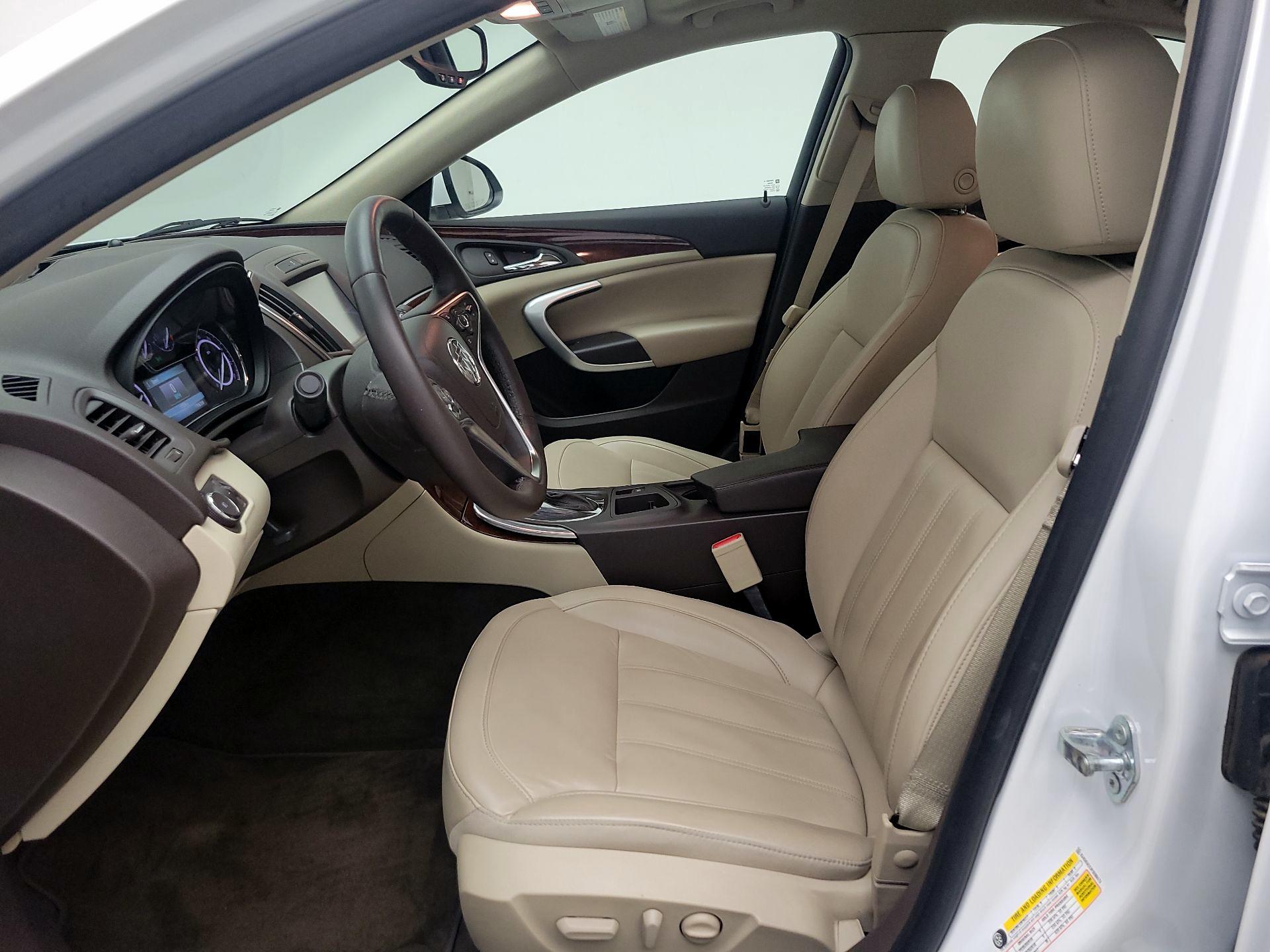 Thumbnail: 2015 Buick Regal - 11