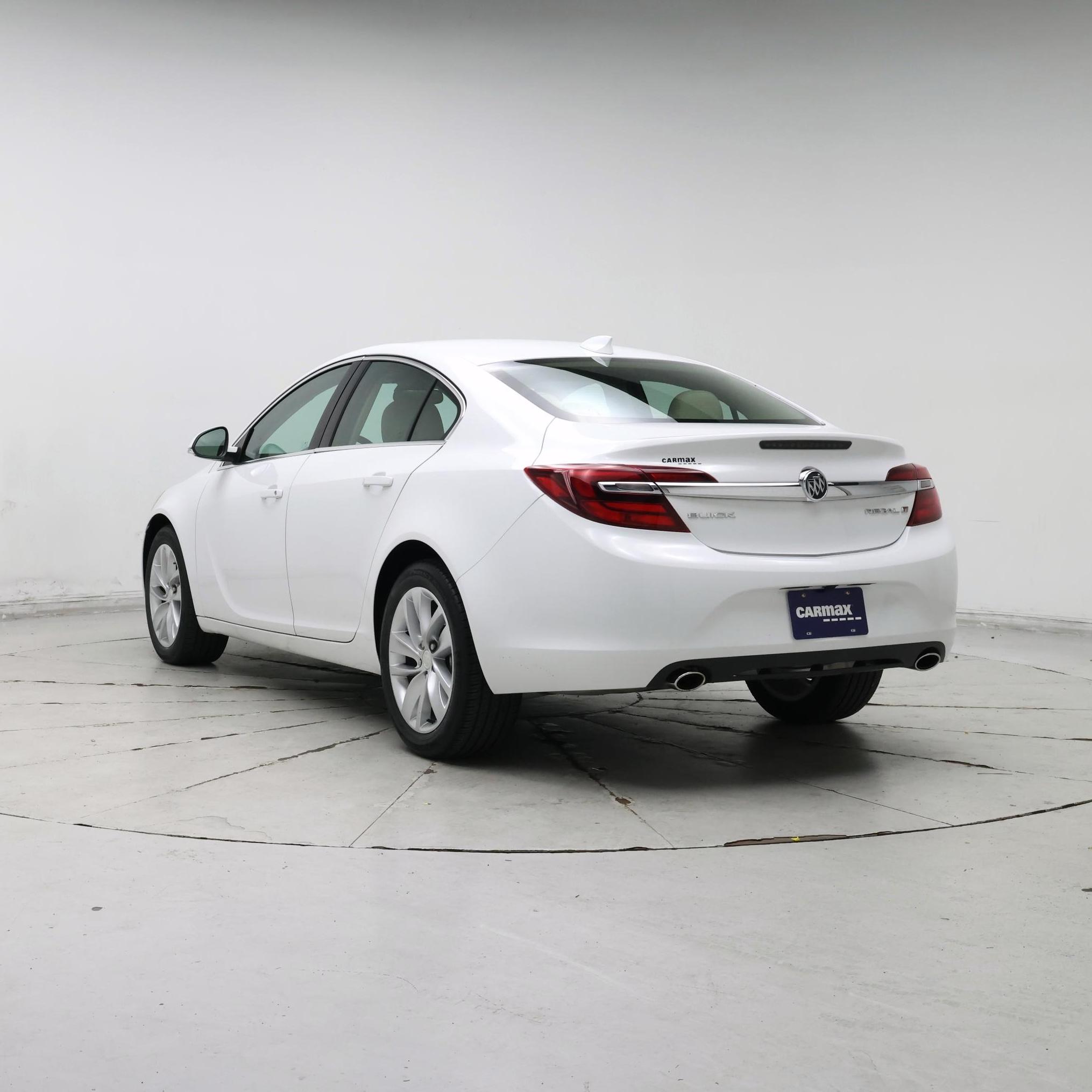 Thumbnail: 2015 Buick Regal - 2
