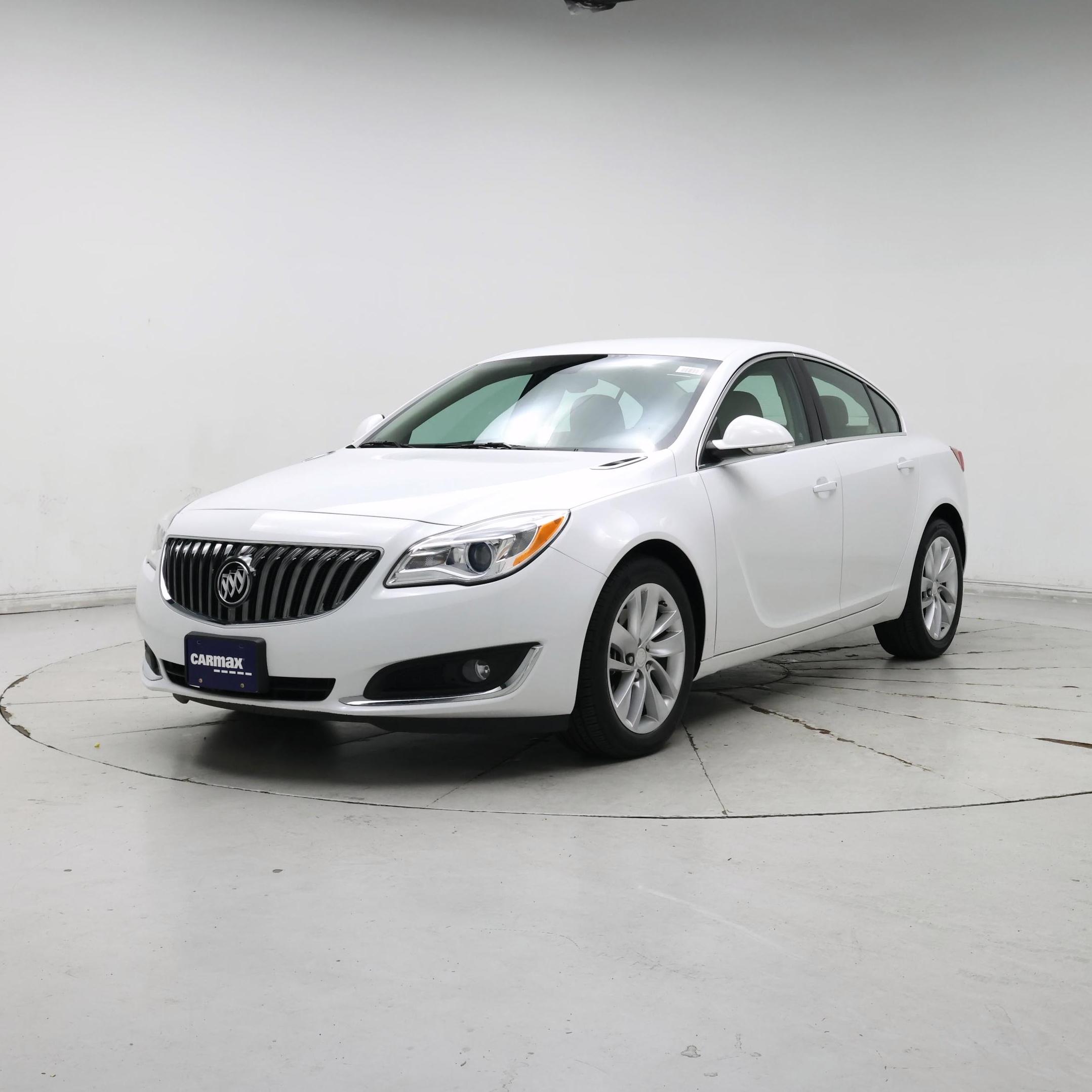 Thumbnail: 2015 Buick Regal - 4