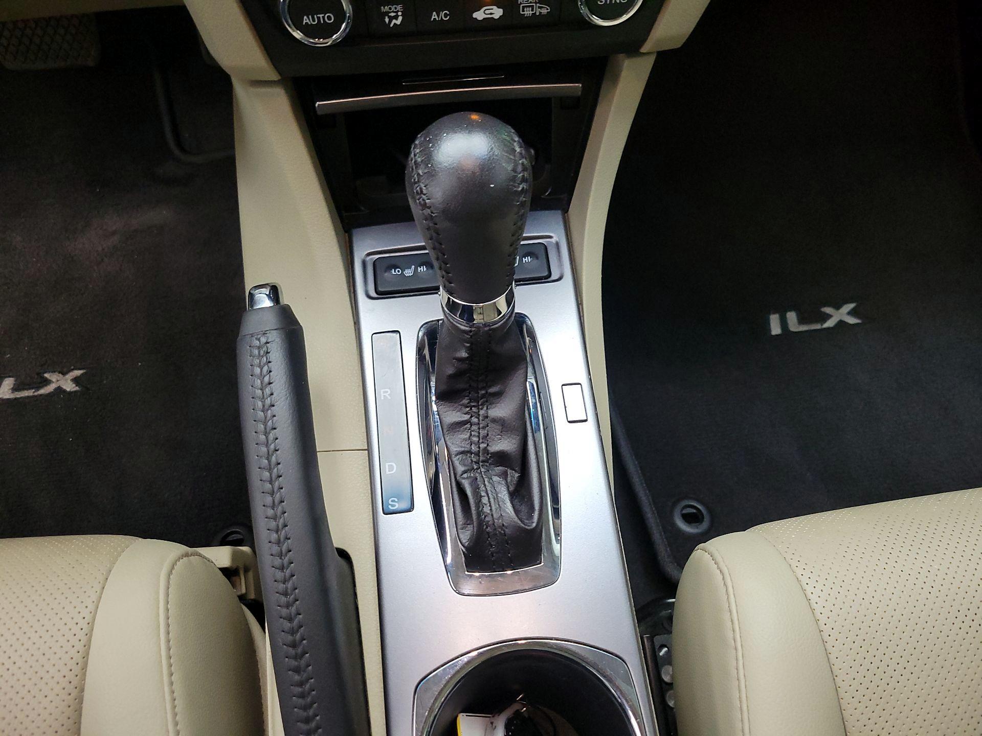 Thumbnail: 2014 Acura ILX - 18