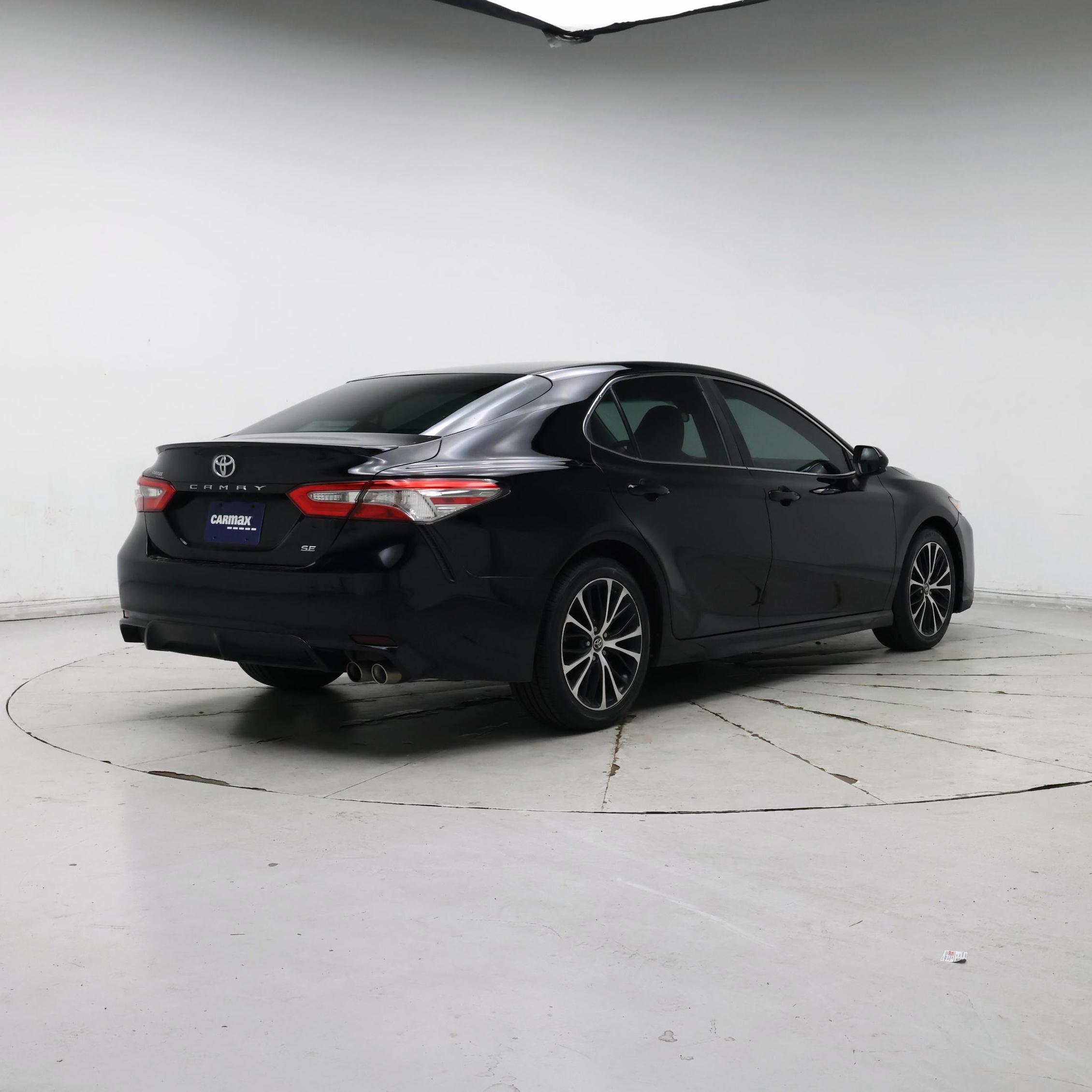 Thumbnail: 2018 Toyota Camry - 8