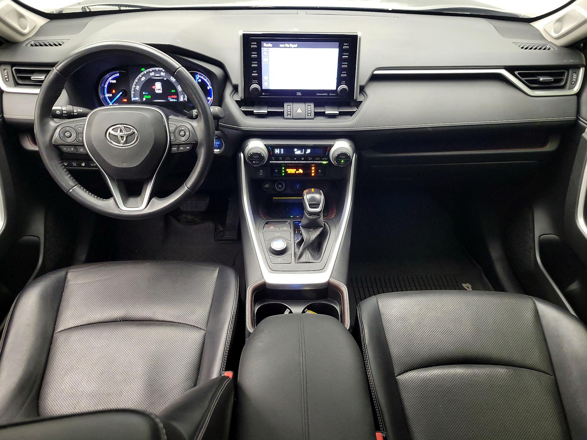 Thumbnail: 2020 Toyota RAV4 - 9
