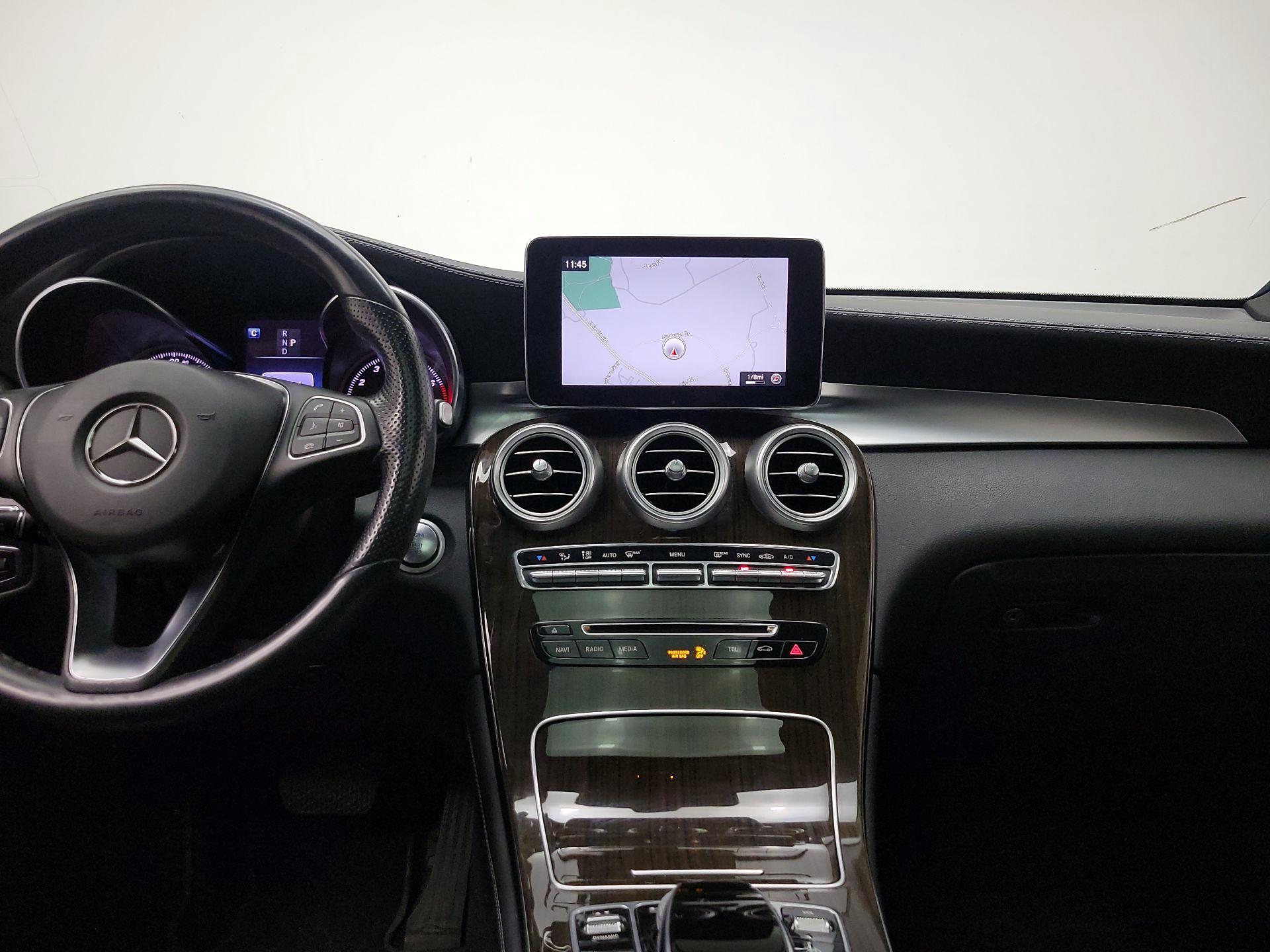 Thumbnail: 2016 Mercedes-Benz GLC - 9