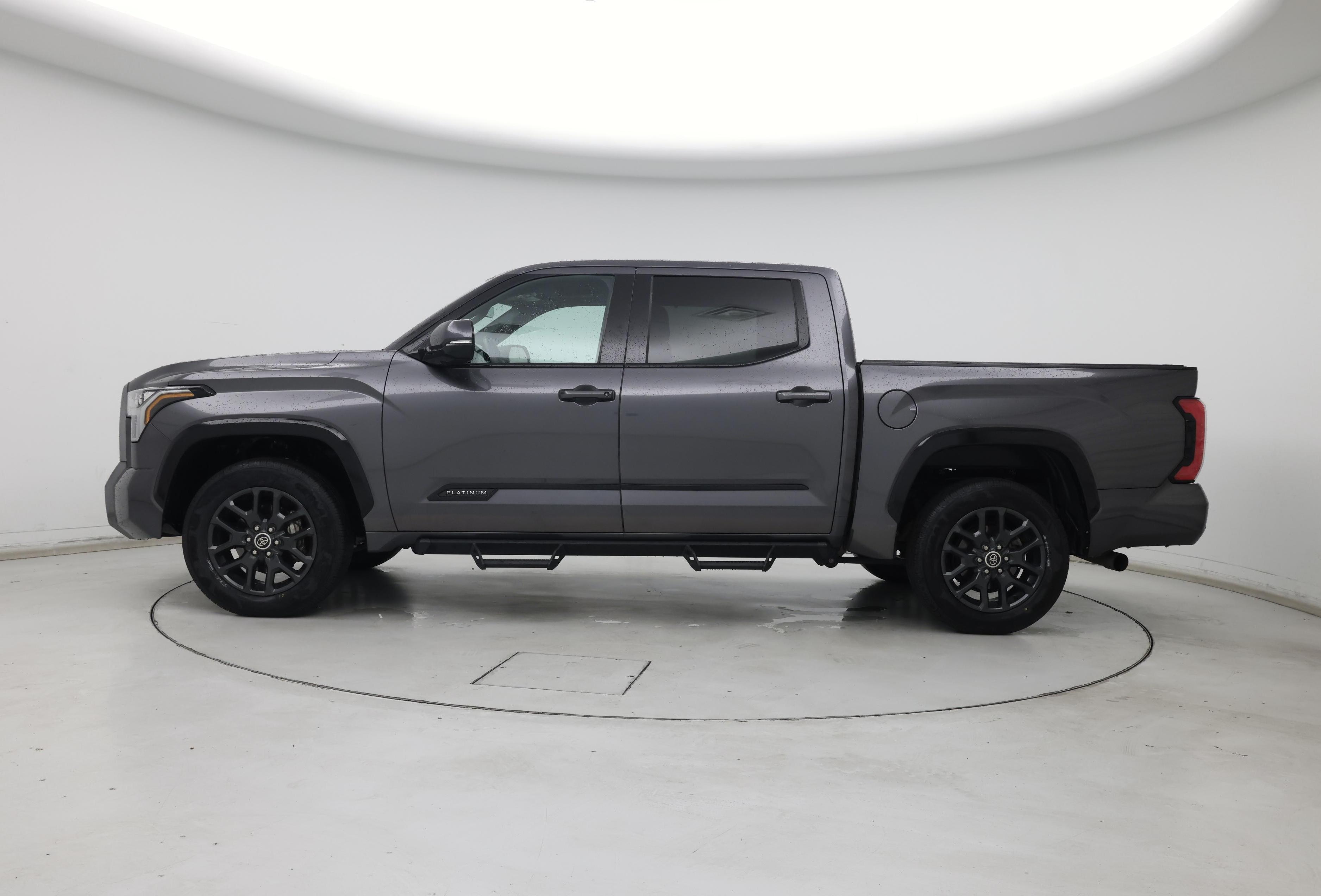 Thumbnail: 2022 Toyota Tundra - 3