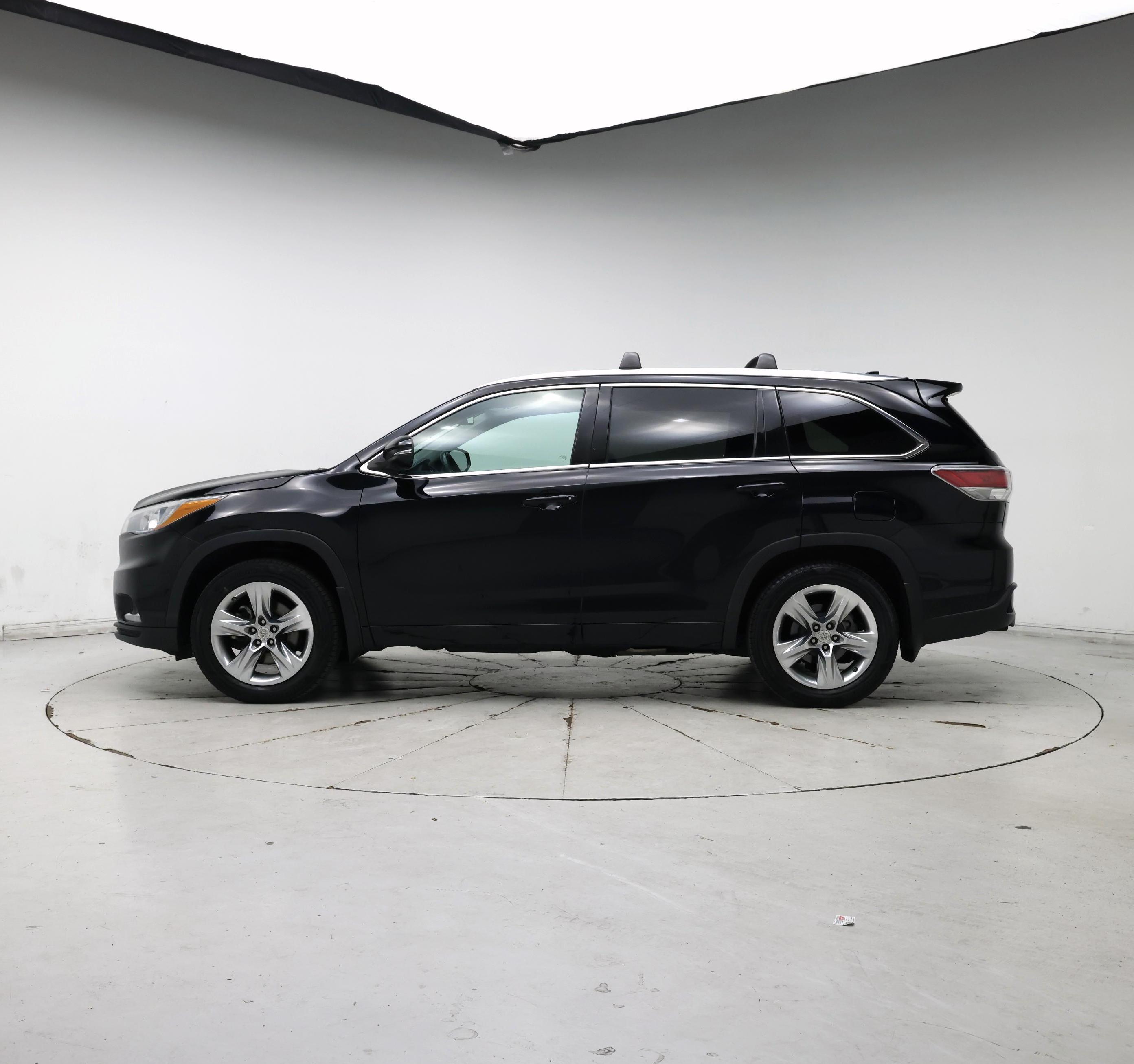 Thumbnail: 2015 Toyota Highlander - 3