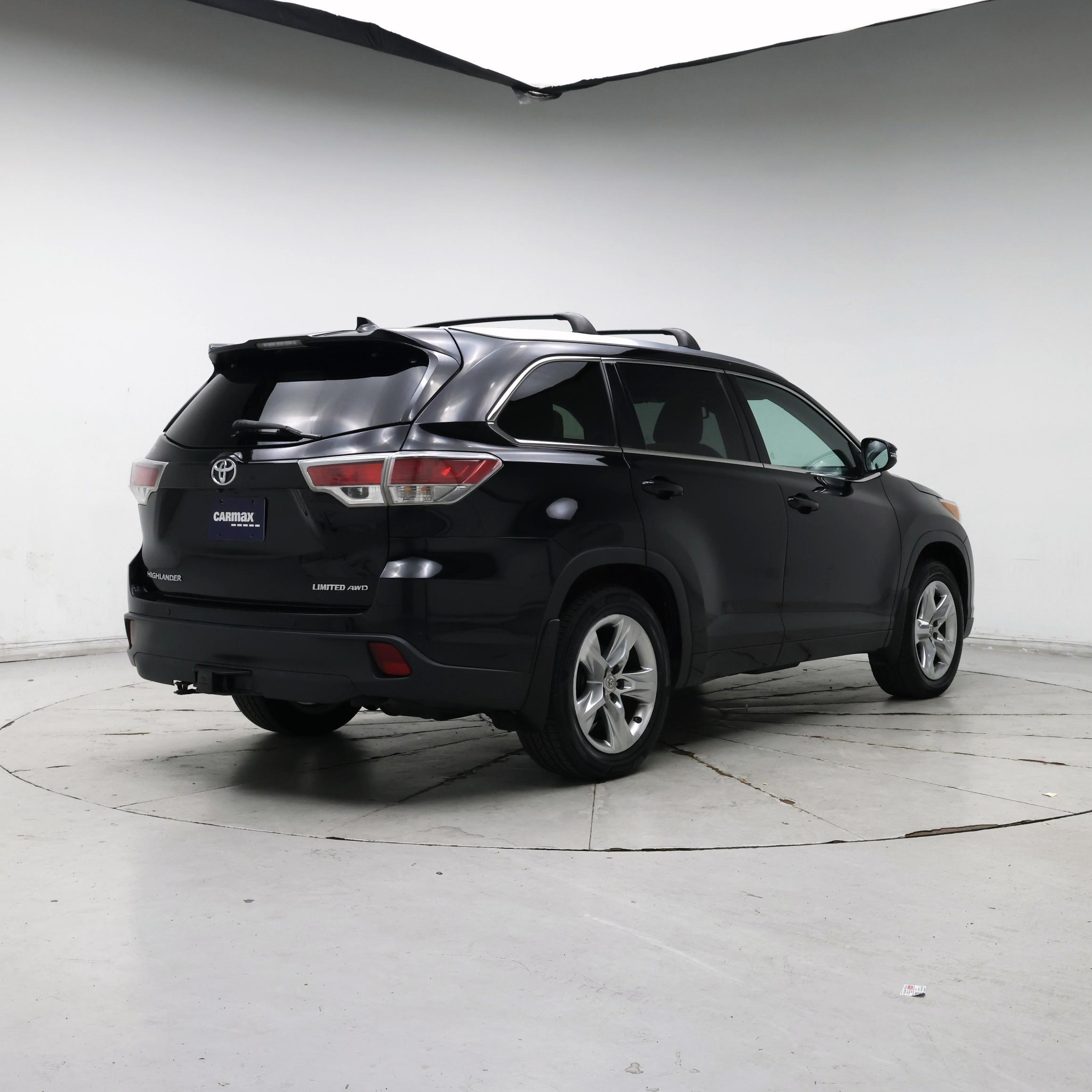 Thumbnail: 2015 Toyota Highlander - 8