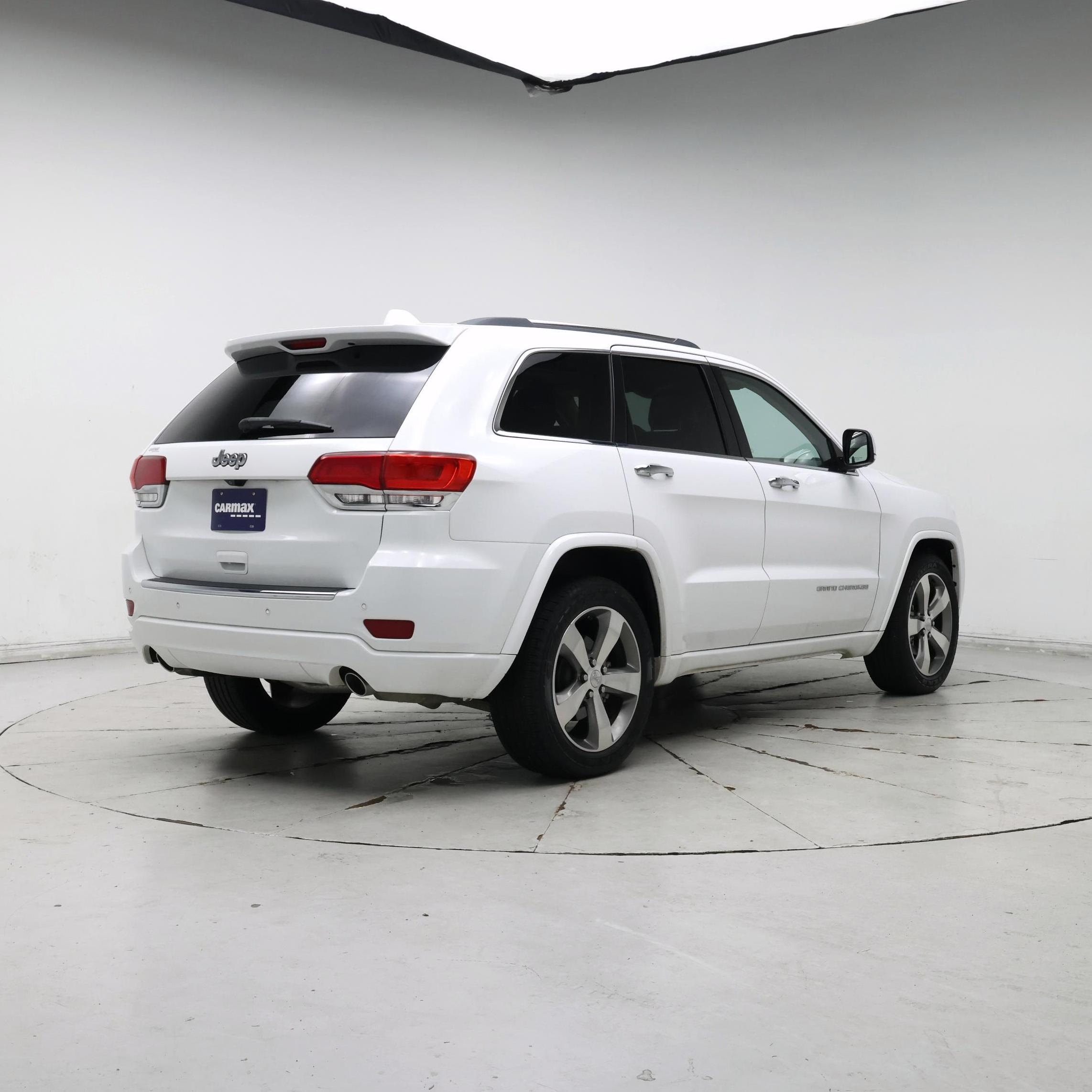 Thumbnail: 2015 Jeep Grand Cherokee - 8