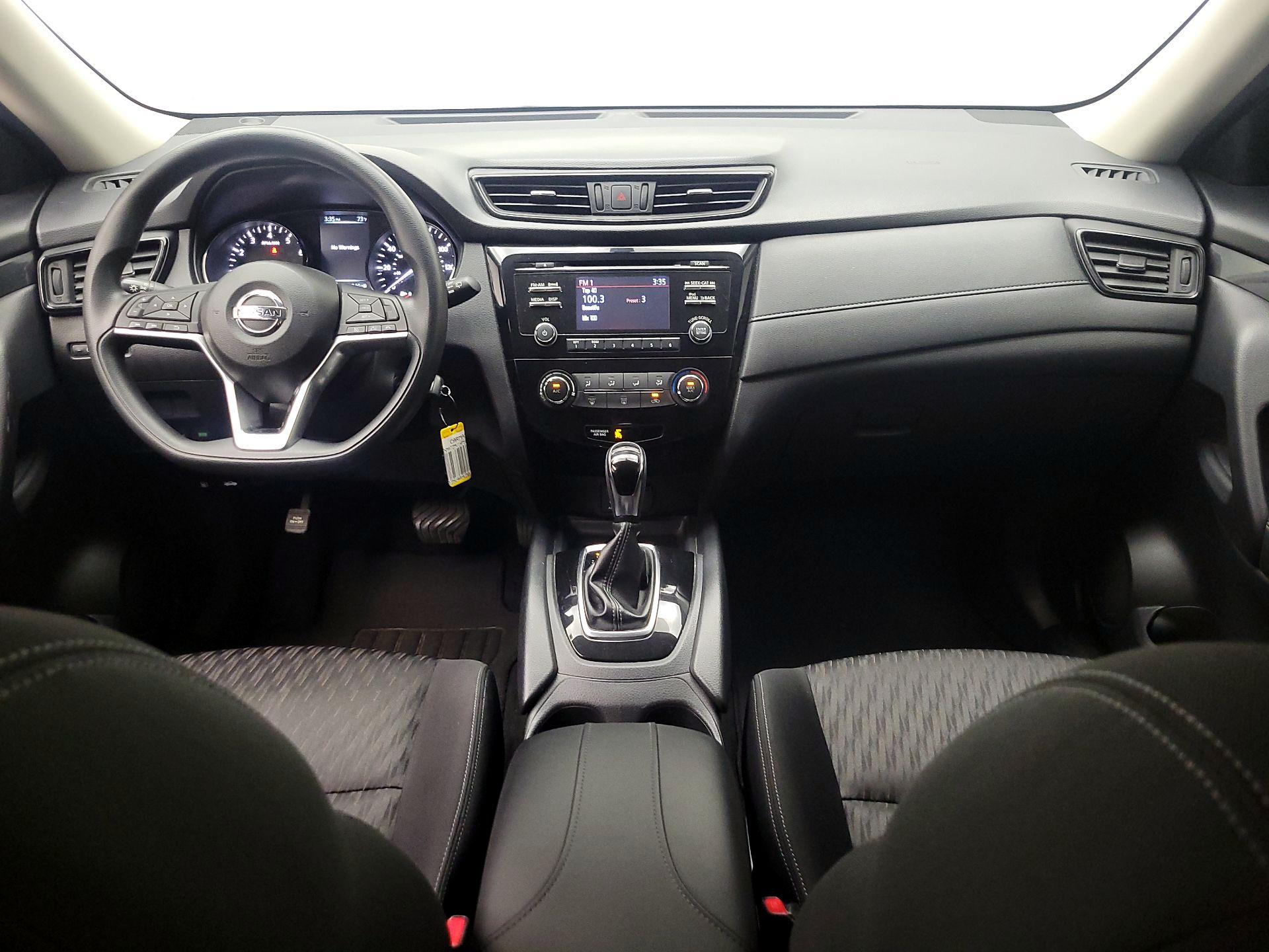 Thumbnail: 2017 Nissan Rogue - 9