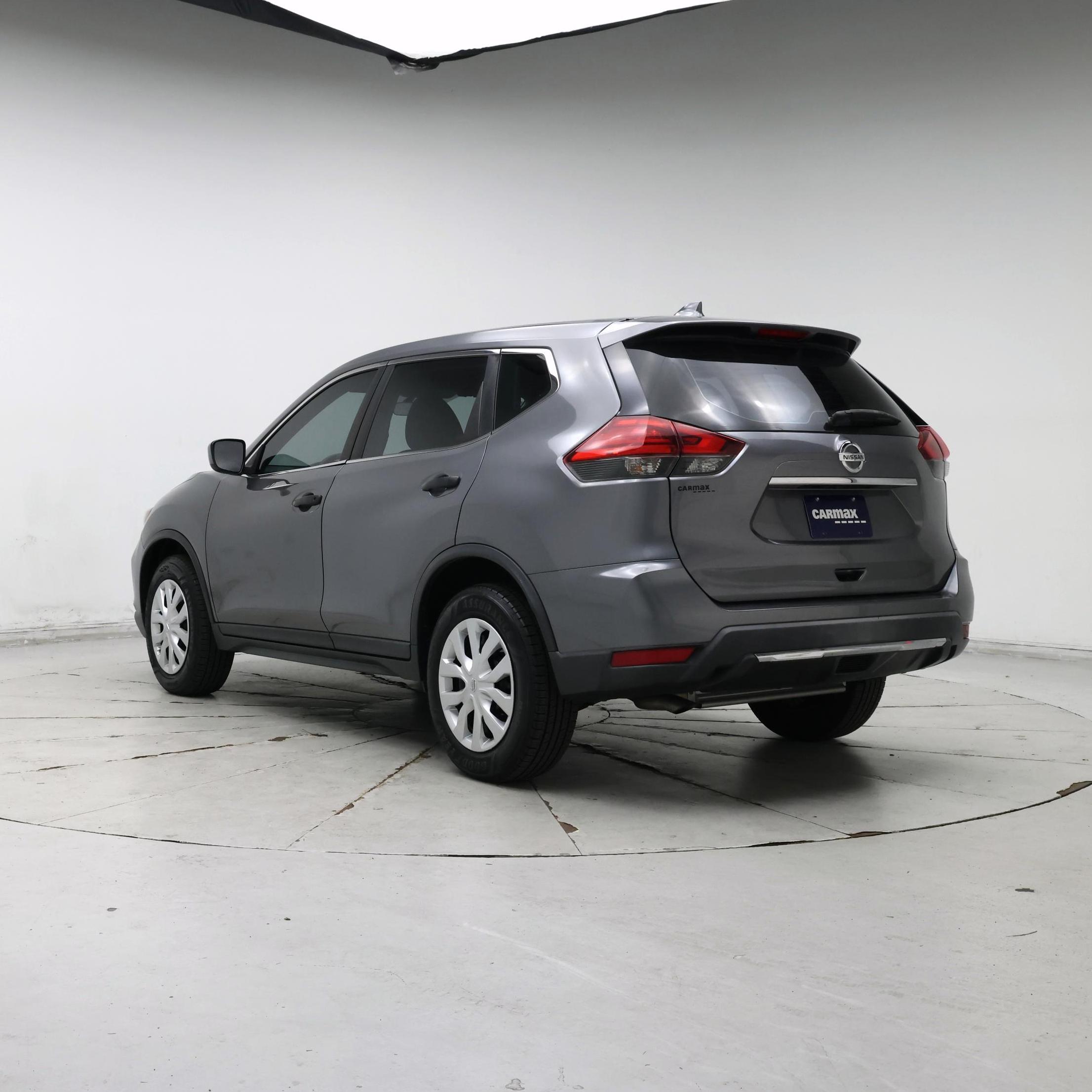 Thumbnail: 2017 Nissan Rogue - 2