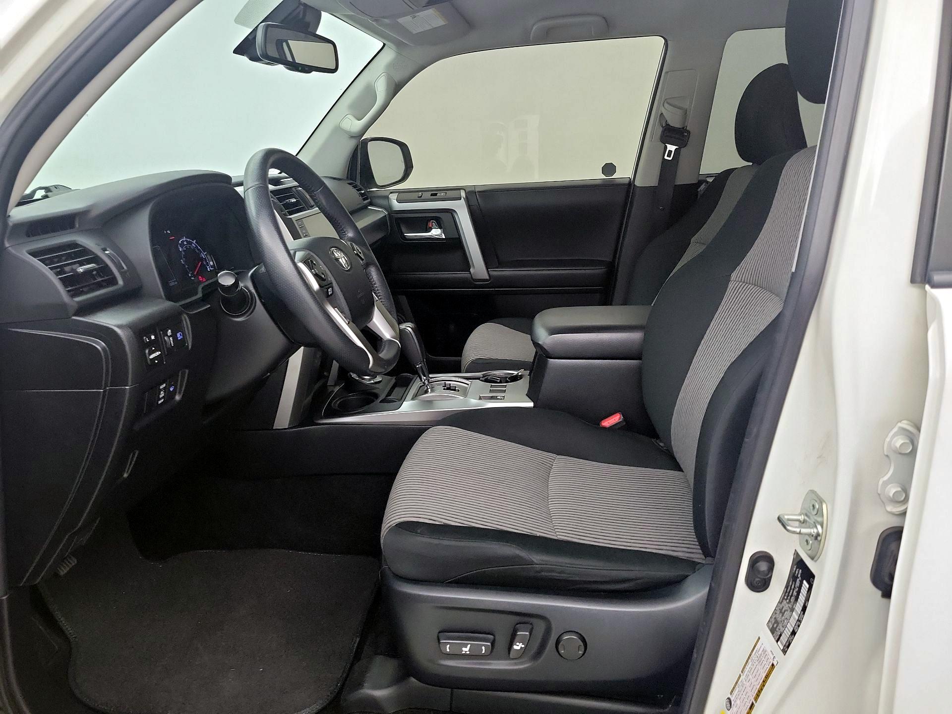 Thumbnail: 2023 Toyota 4Runner - 9