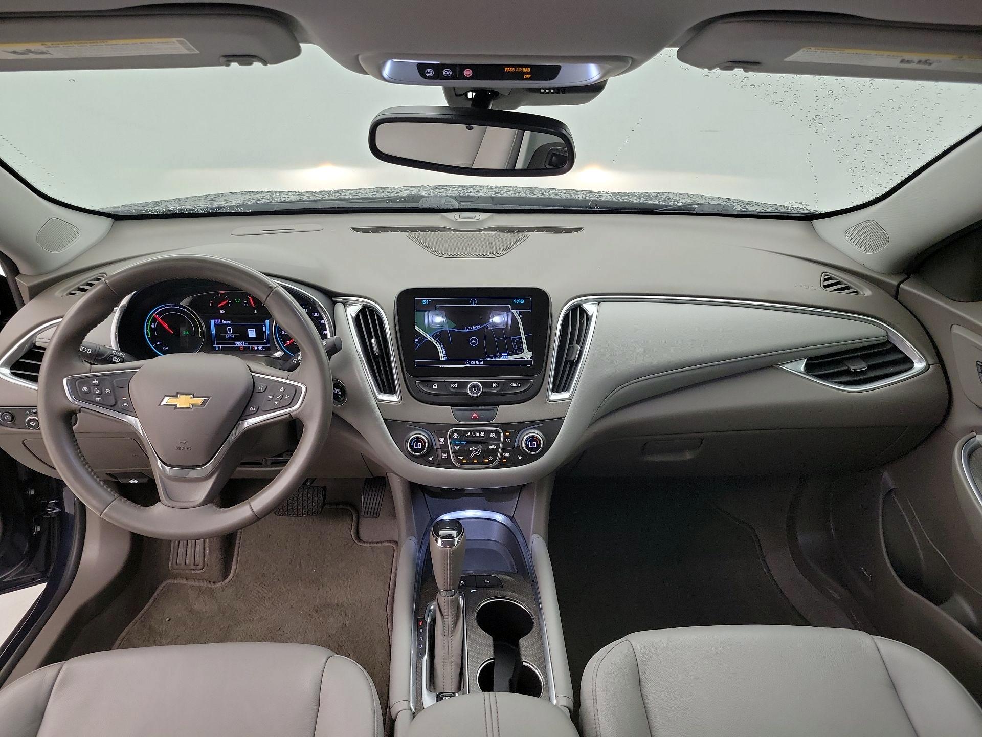 Thumbnail: 2017 Chevrolet Malibu - 9
