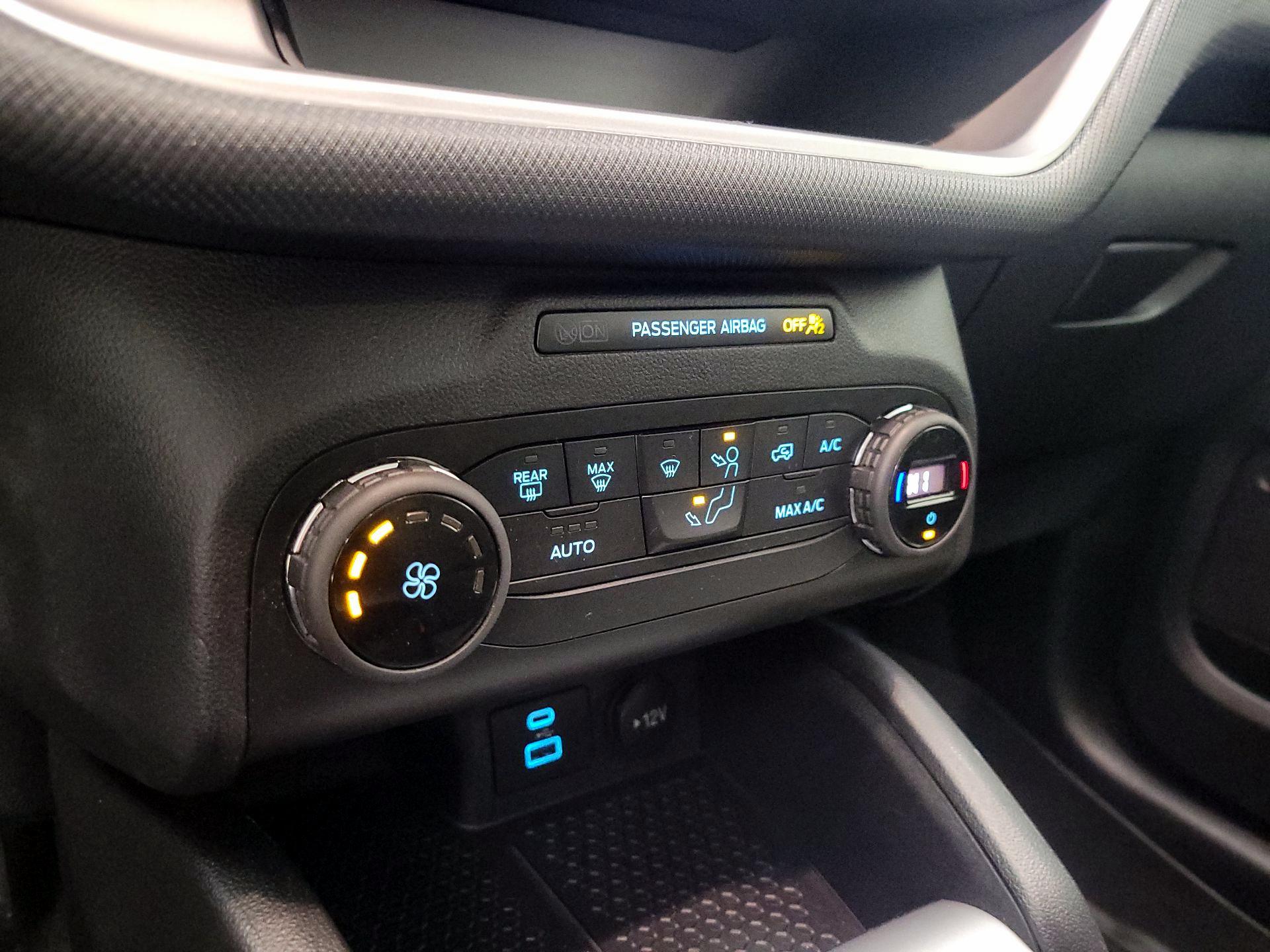 Thumbnail: 2021 Ford Bronco Sport - 17