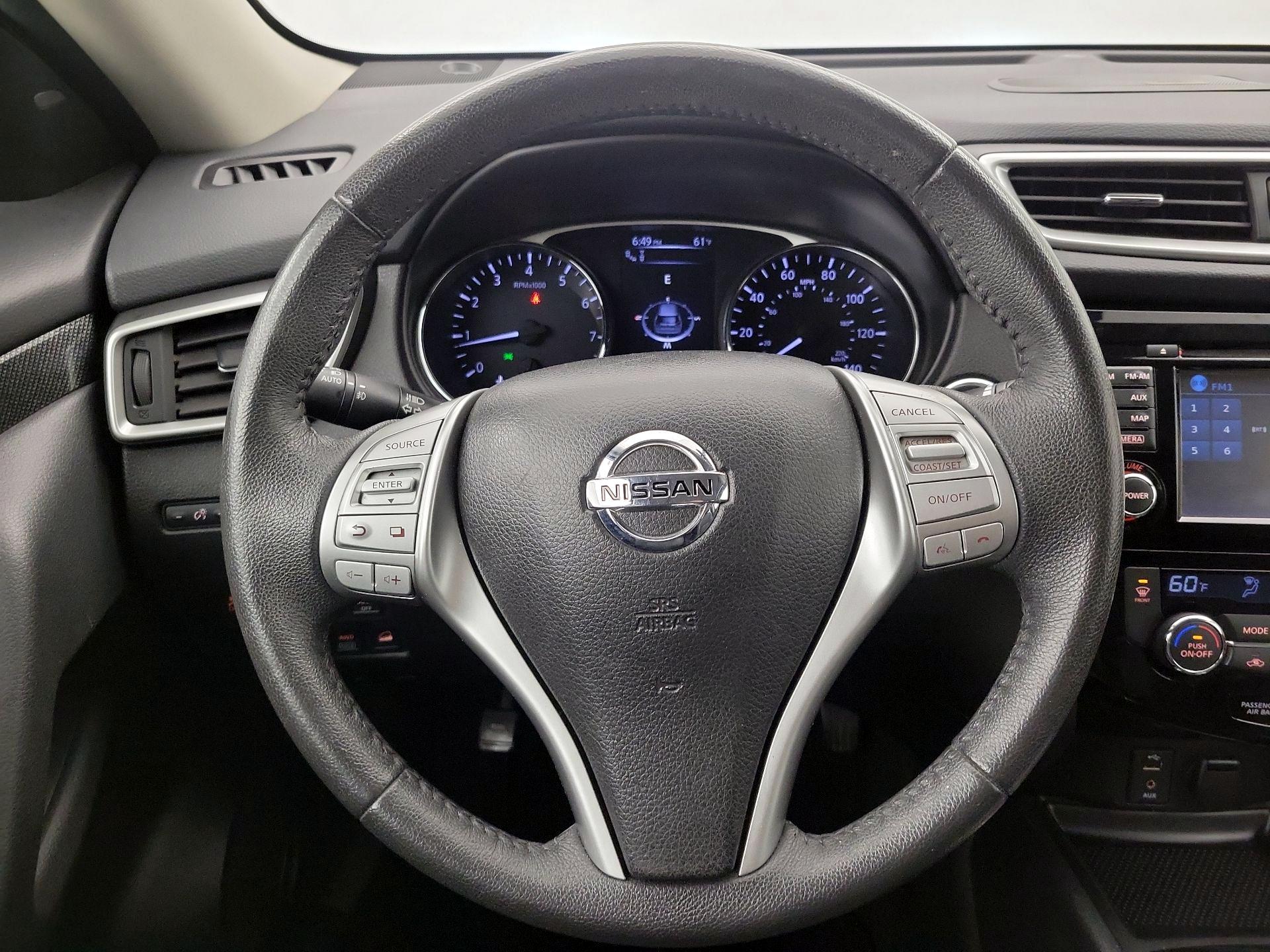 Thumbnail: 2016 Nissan Rogue - 10