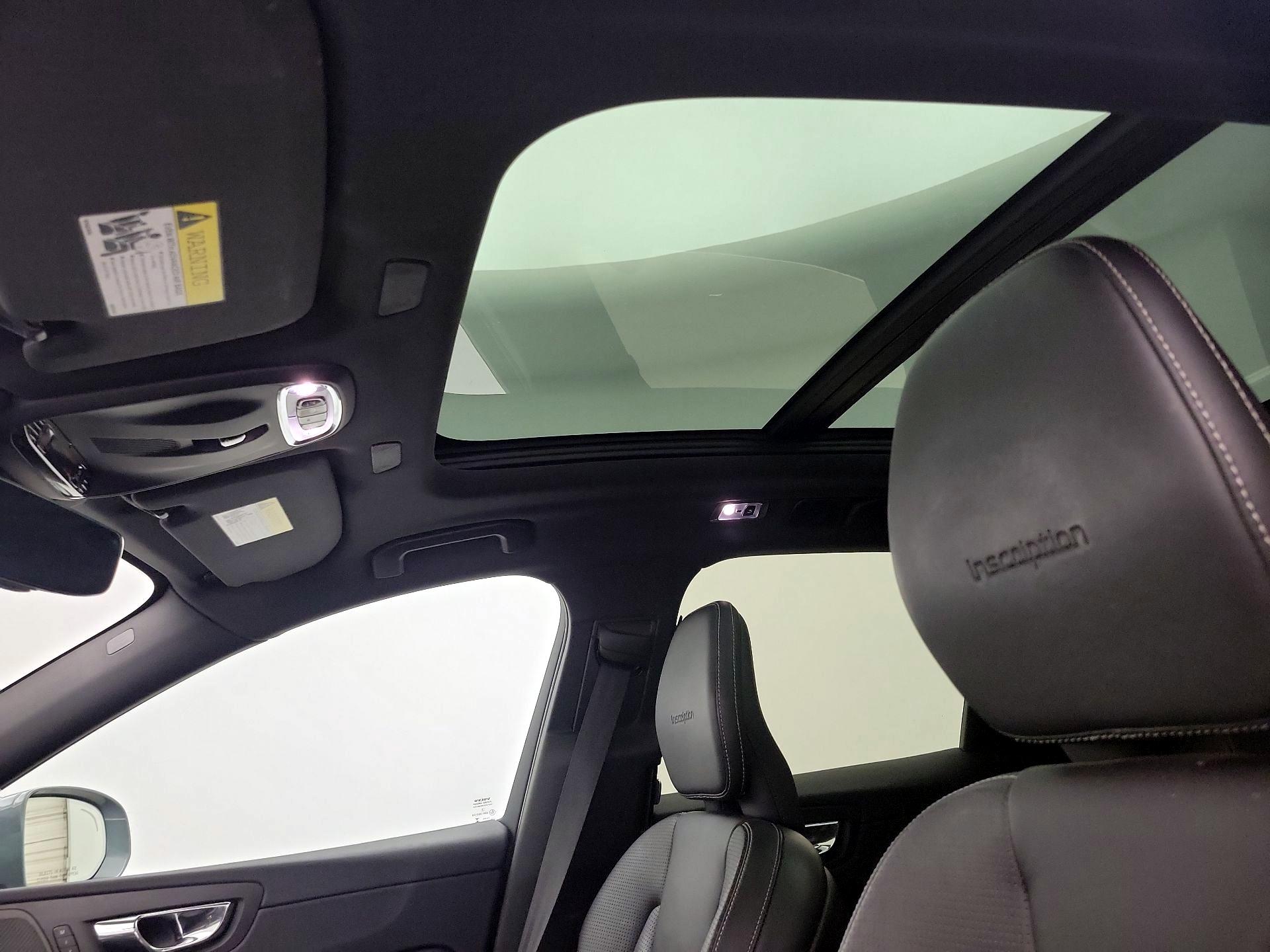 Thumbnail: 2019 Volvo XC60 - 20