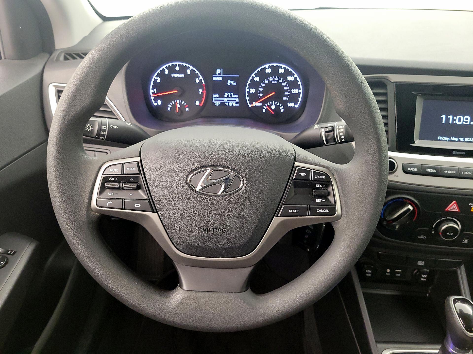 Thumbnail: 2022 Hyundai Accent - 10