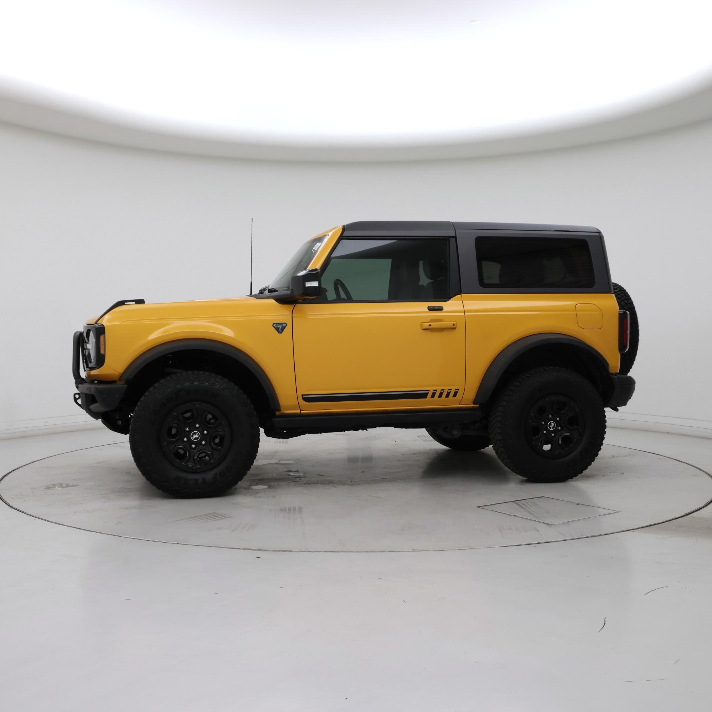 Thumbnail: 2021 Ford Bronco - 3