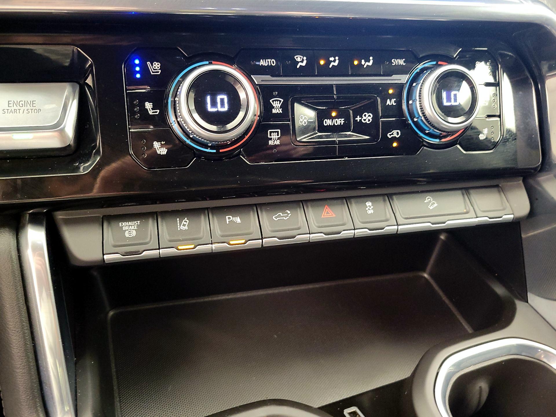 Thumbnail: 2024 GMC Sierra 2500 - 14