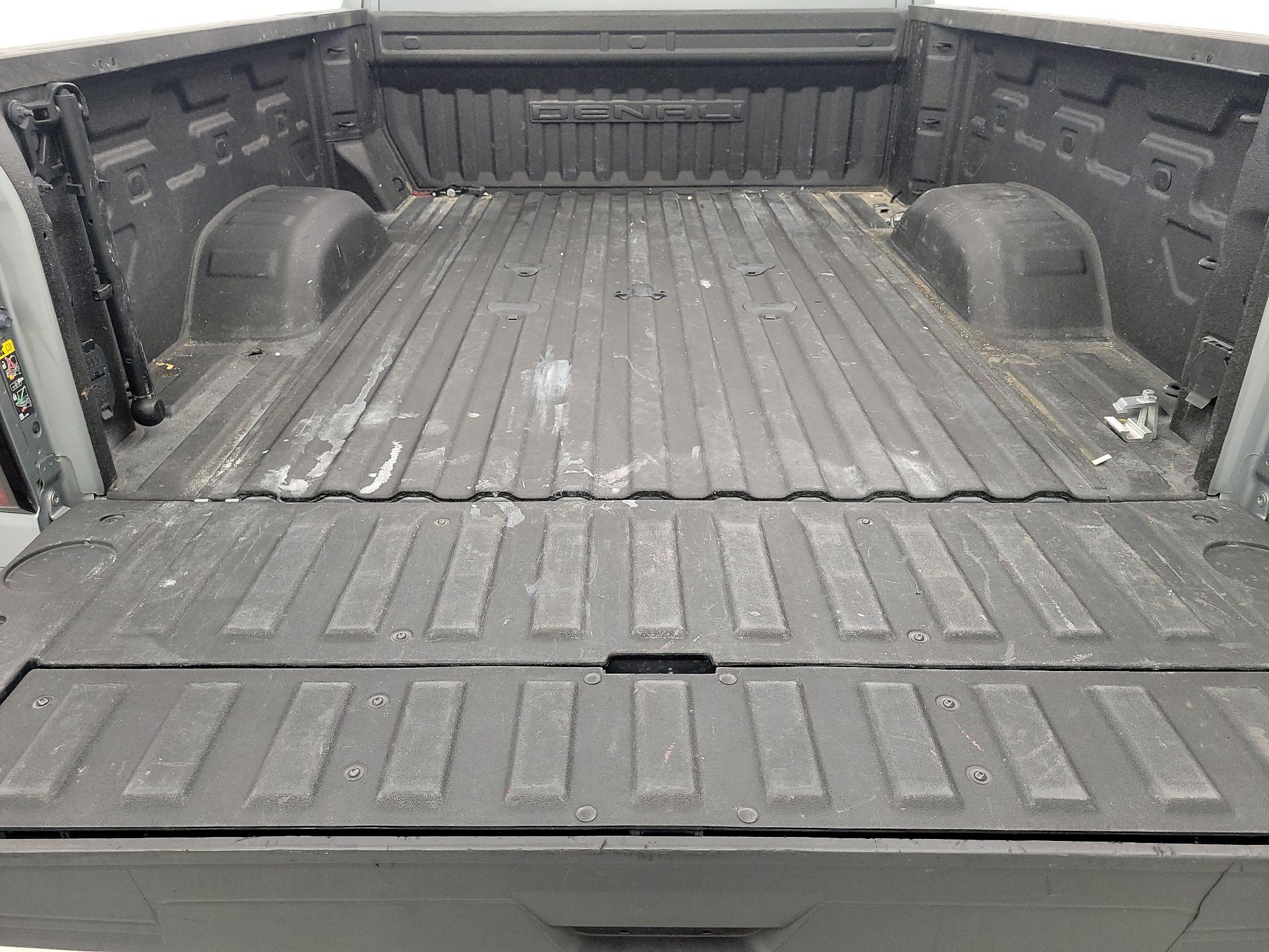 Thumbnail: 2024 GMC Sierra 2500 - 16