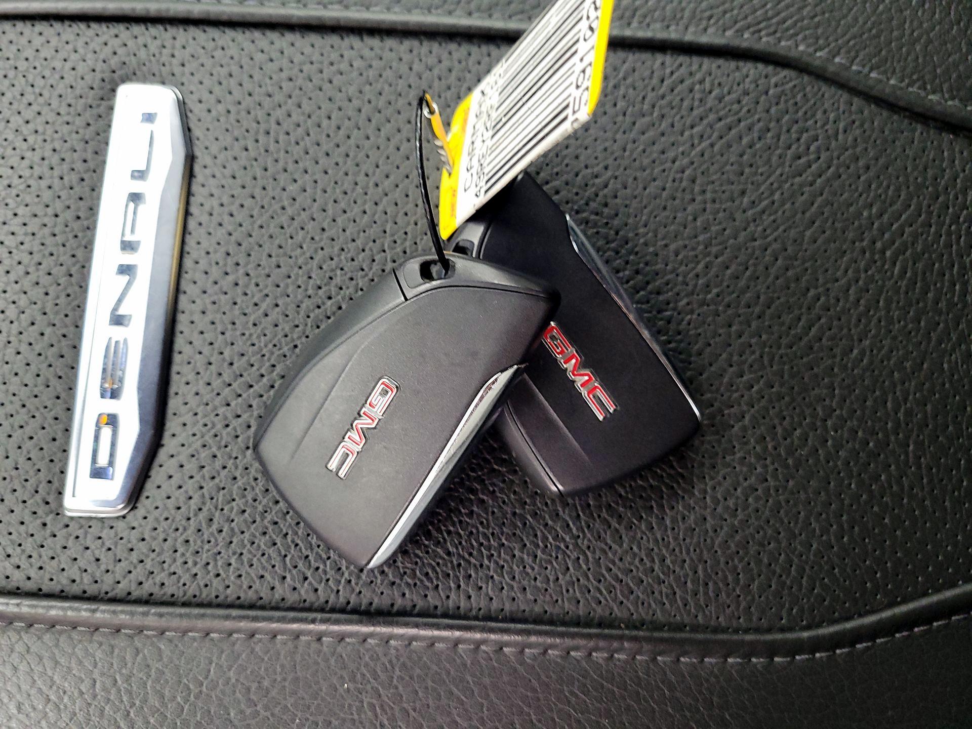 Thumbnail: 2024 GMC Sierra 2500 - 18