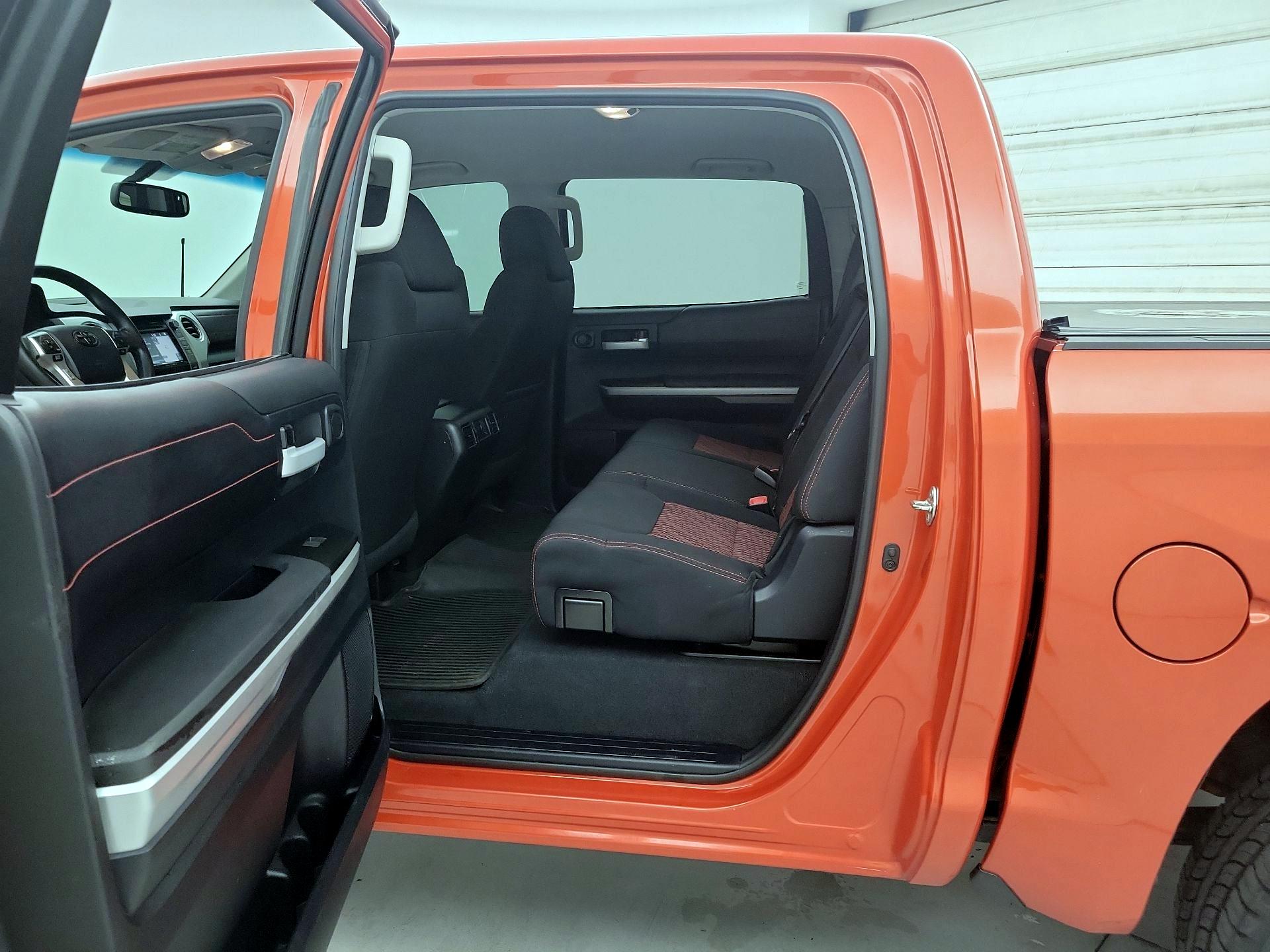 Thumbnail: 2015 Toyota Tundra - 20