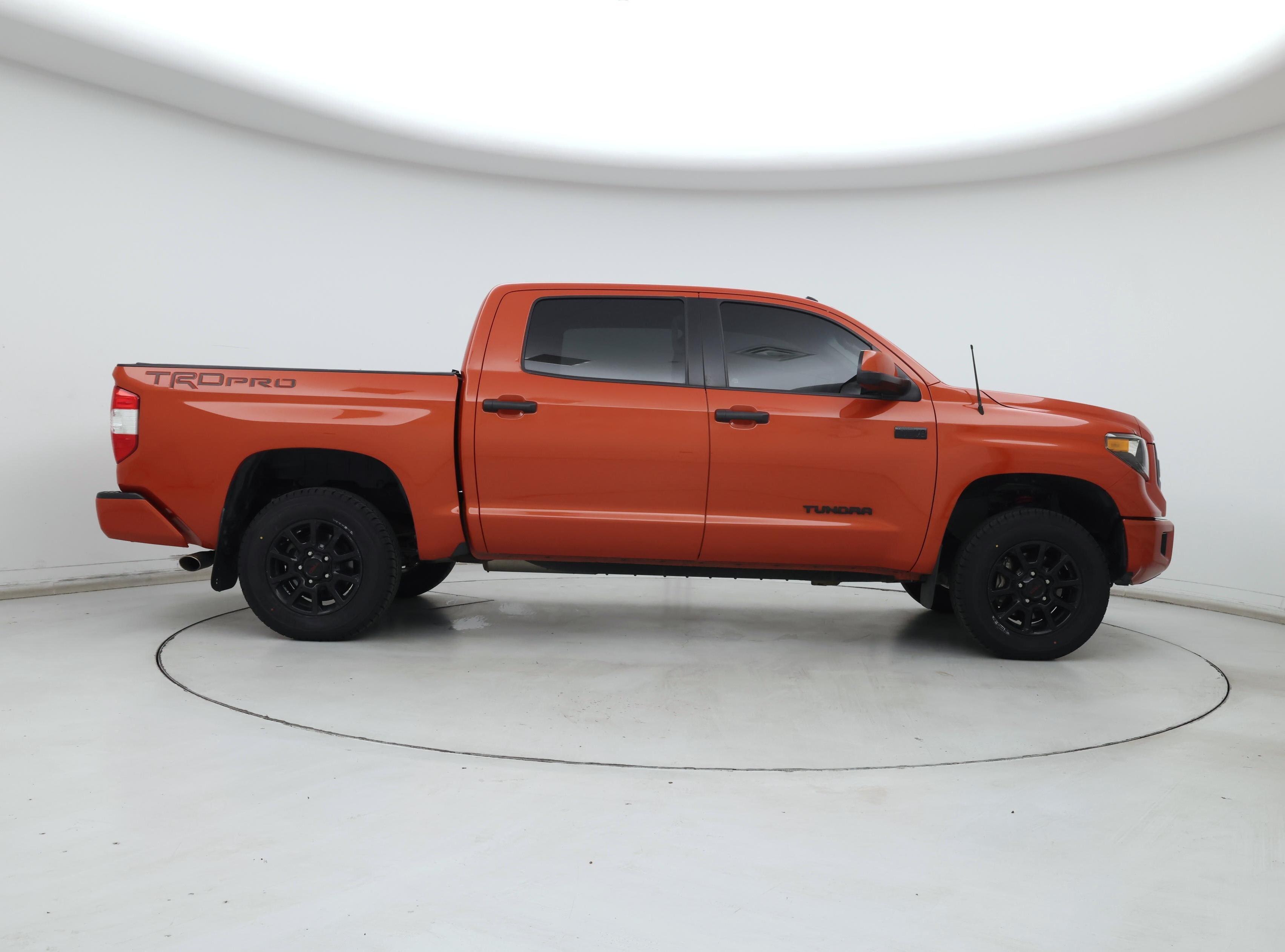 Thumbnail: 2015 Toyota Tundra - 7