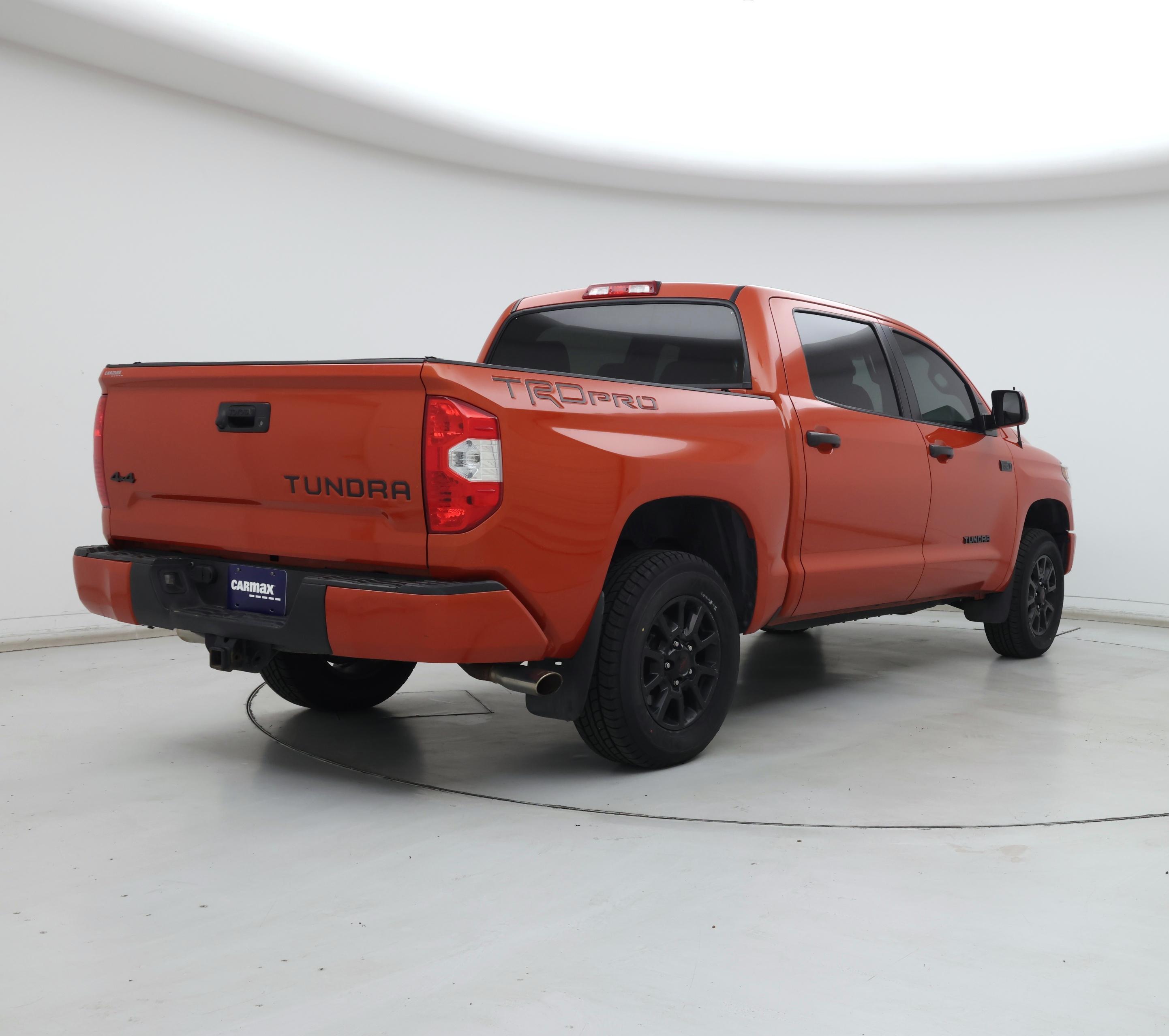 Thumbnail: 2015 Toyota Tundra - 8