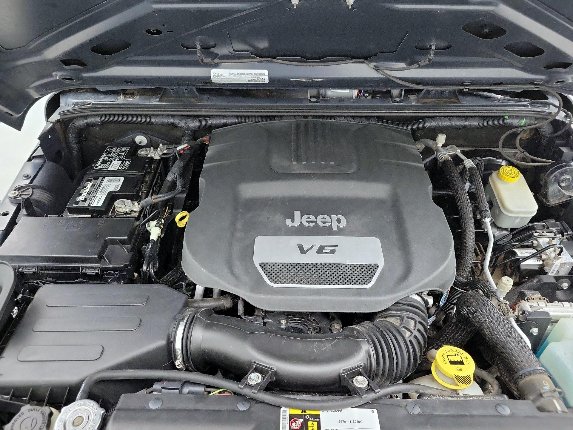 Thumbnail: 2016 Jeep Wrangler - 19