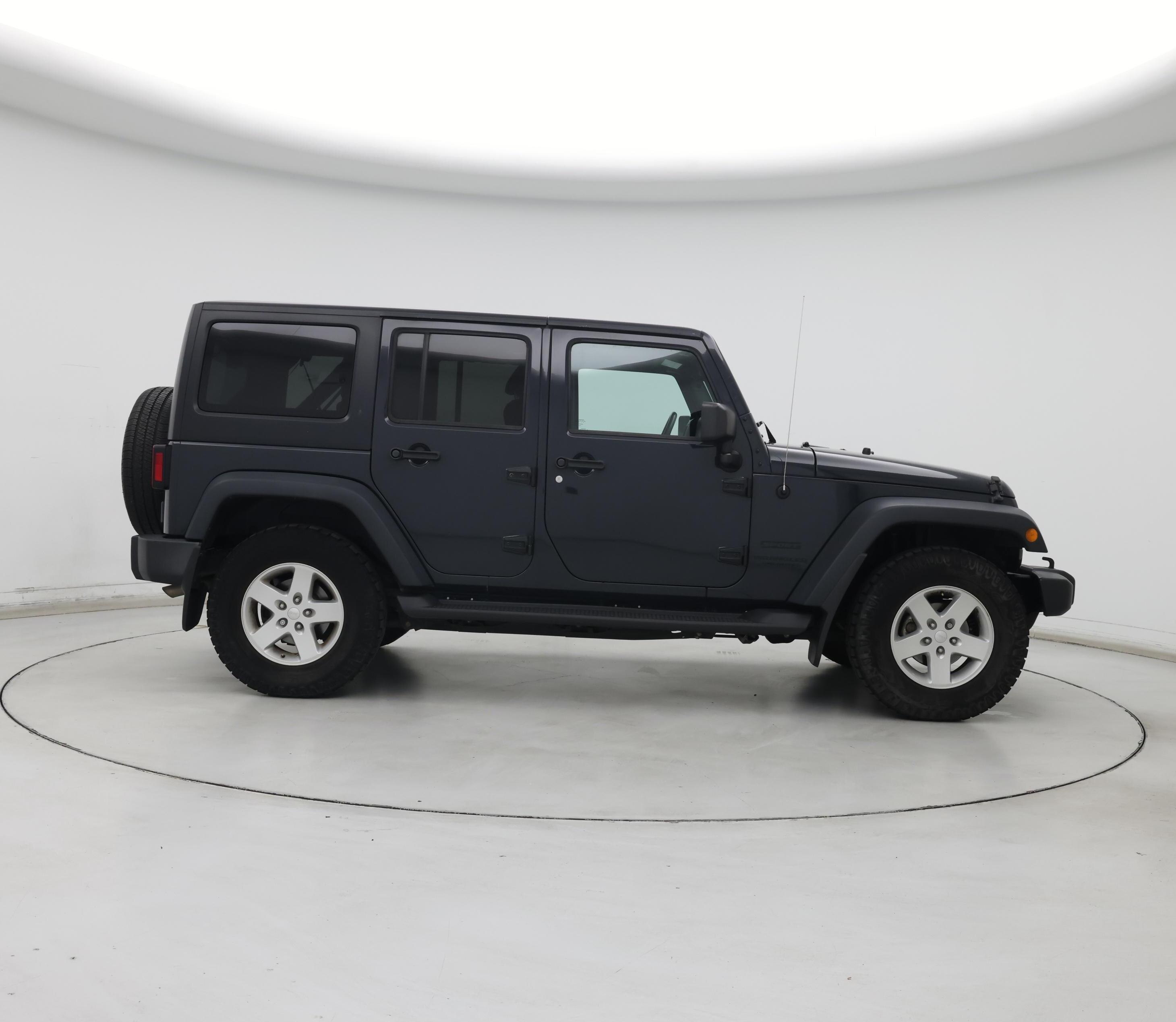Thumbnail: 2016 Jeep Wrangler - 7