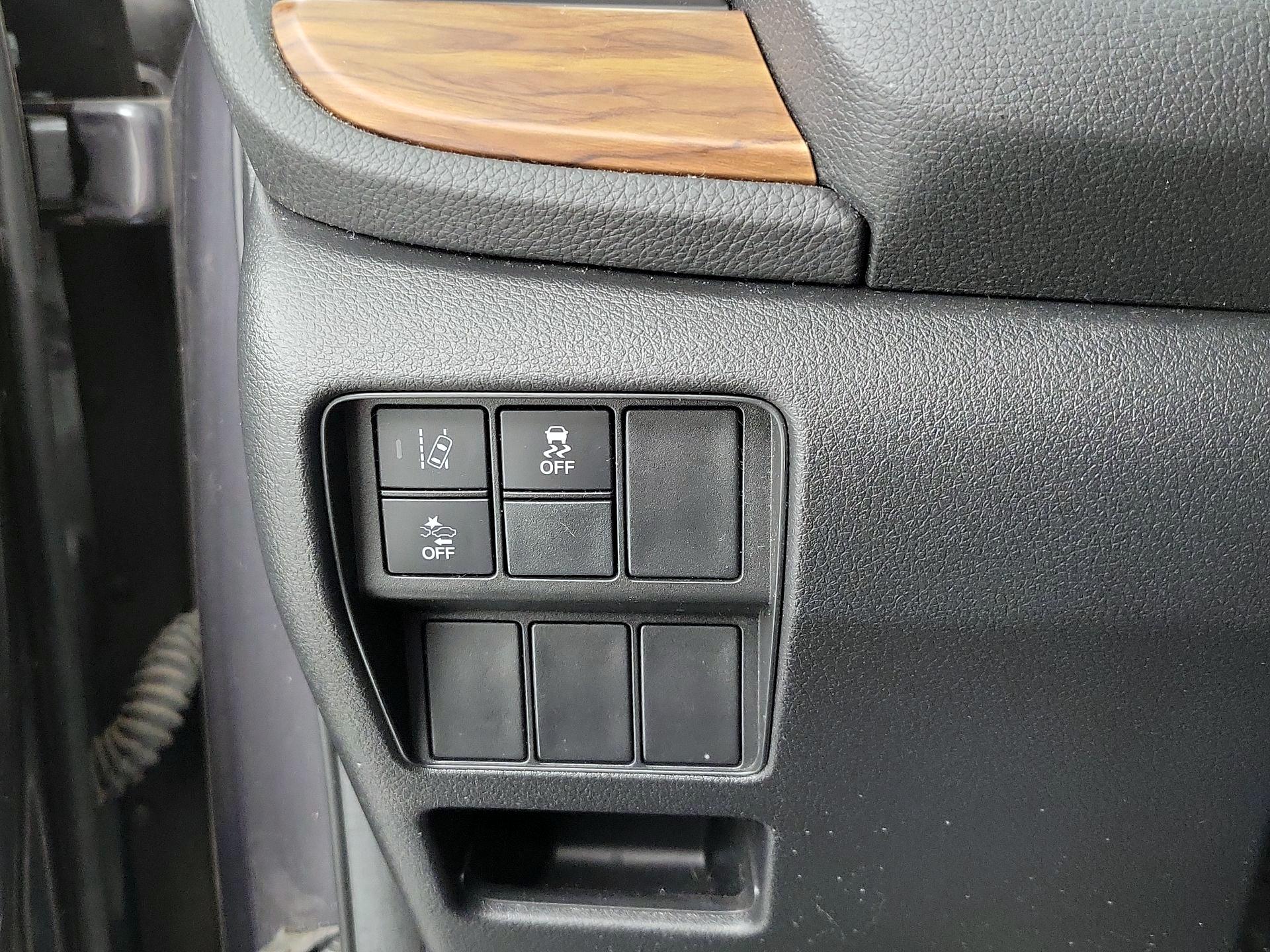 Thumbnail: 2018 Honda CR-V - 13