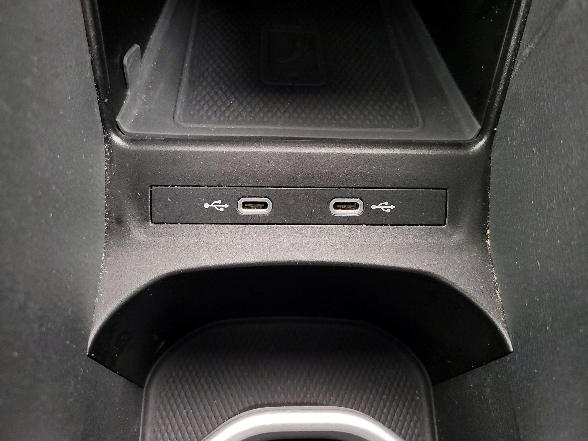 Thumbnail: 2021 Volkswagen ID.4 - 19