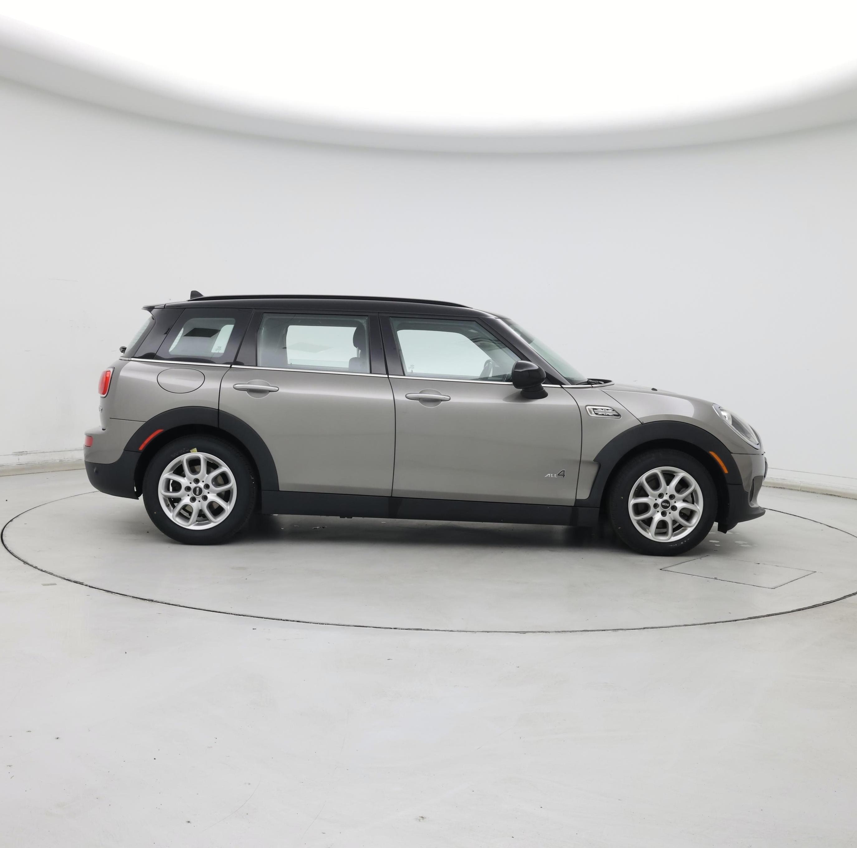 Thumbnail: 2018 MINI Cooper Clubman - 7