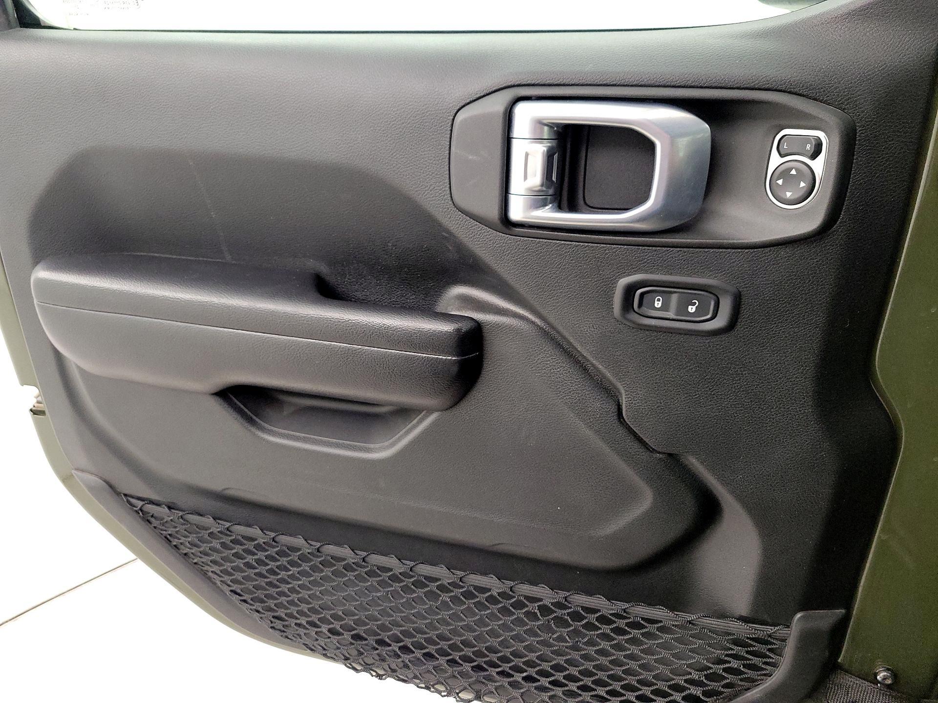 Thumbnail: 2021 Jeep Wrangler - 12