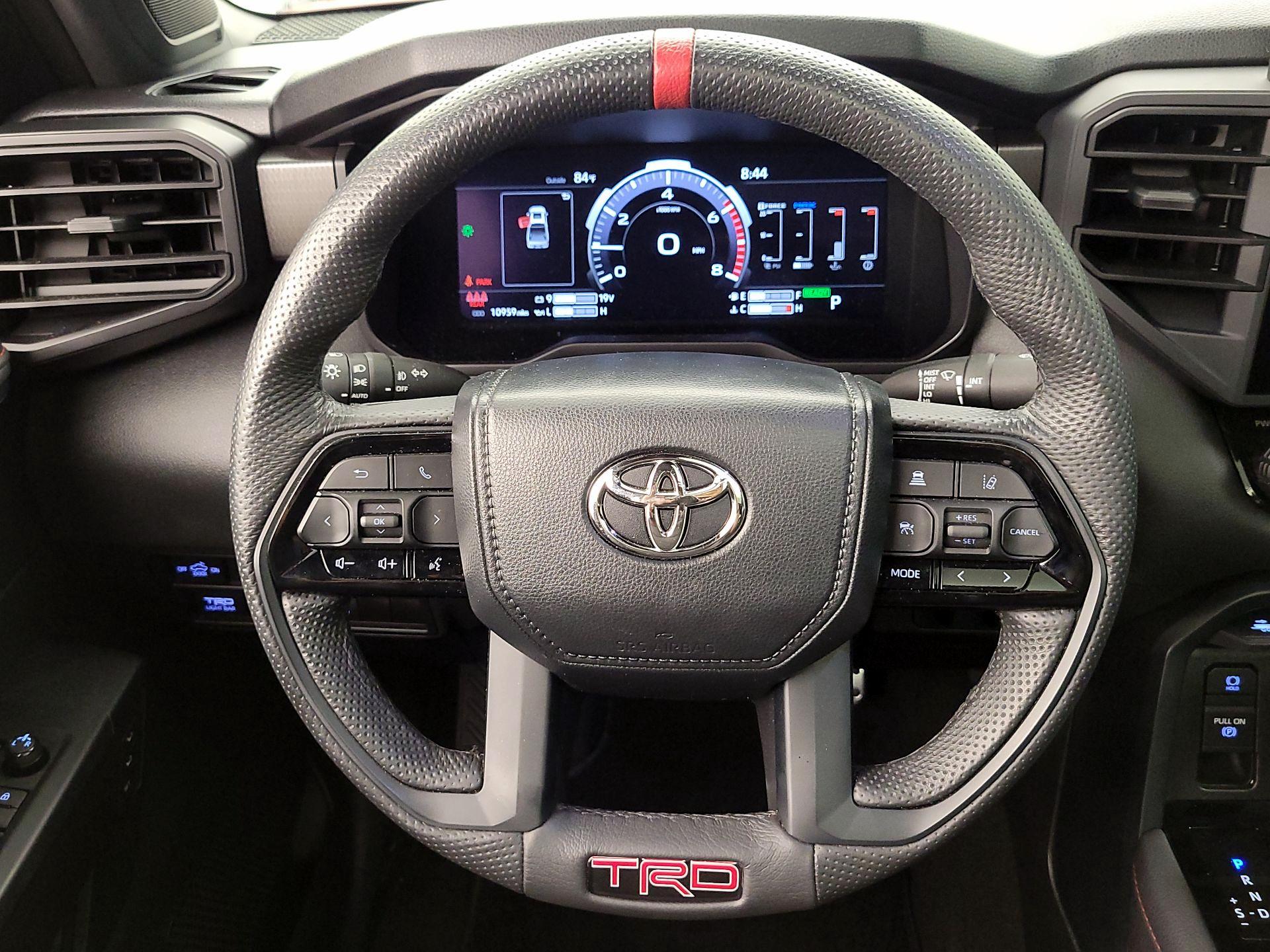 Thumbnail: 2024 Toyota Tundra - 10