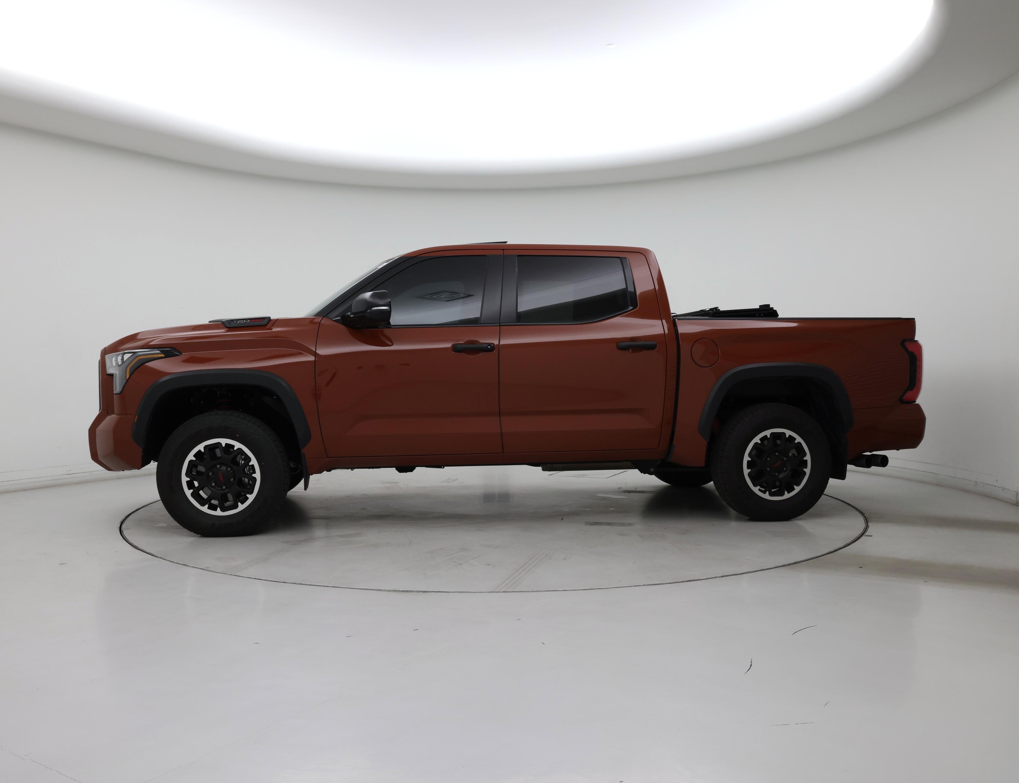Thumbnail: 2024 Toyota Tundra - 3