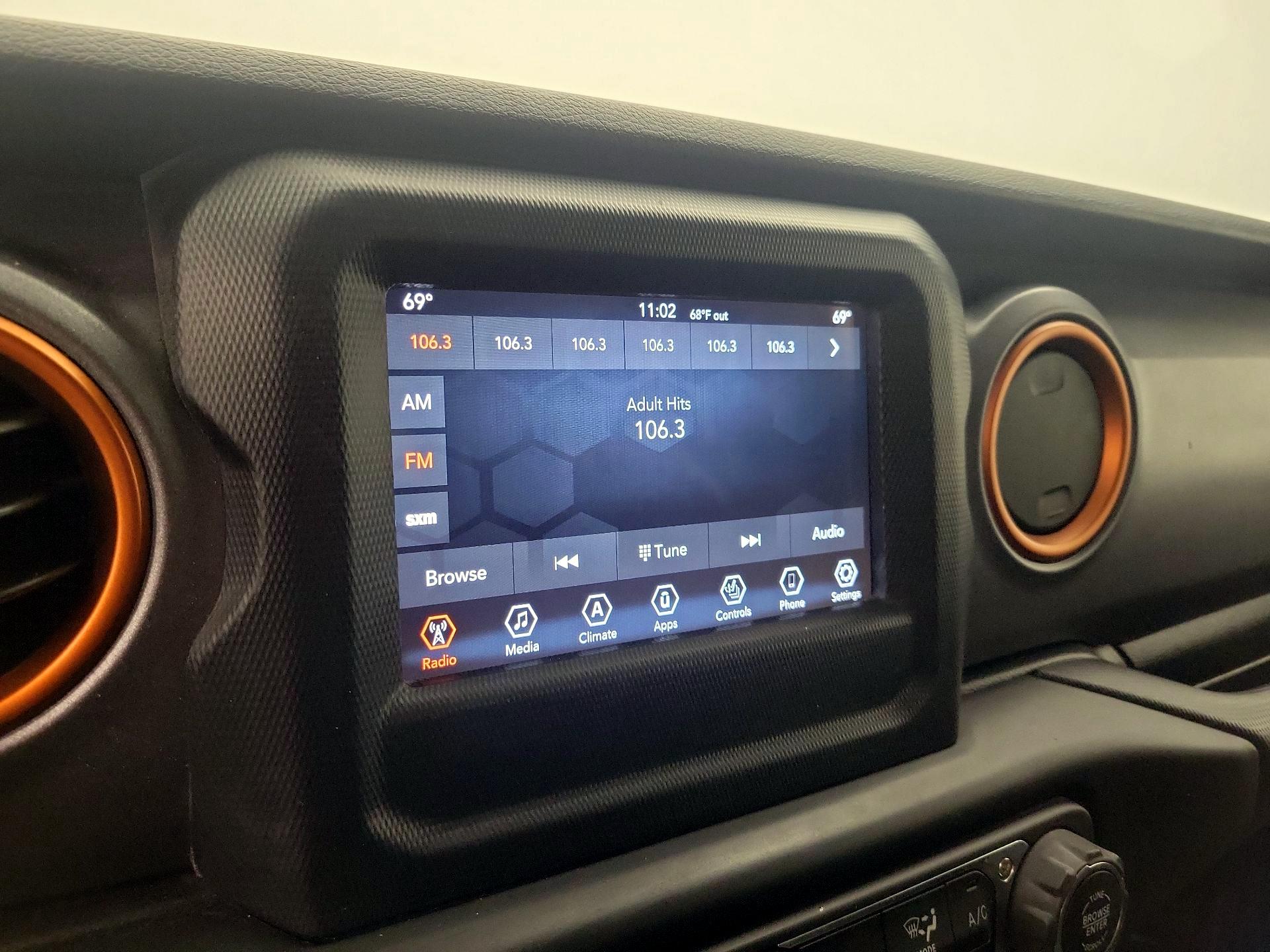Thumbnail: 2021 Jeep Gladiator - 15