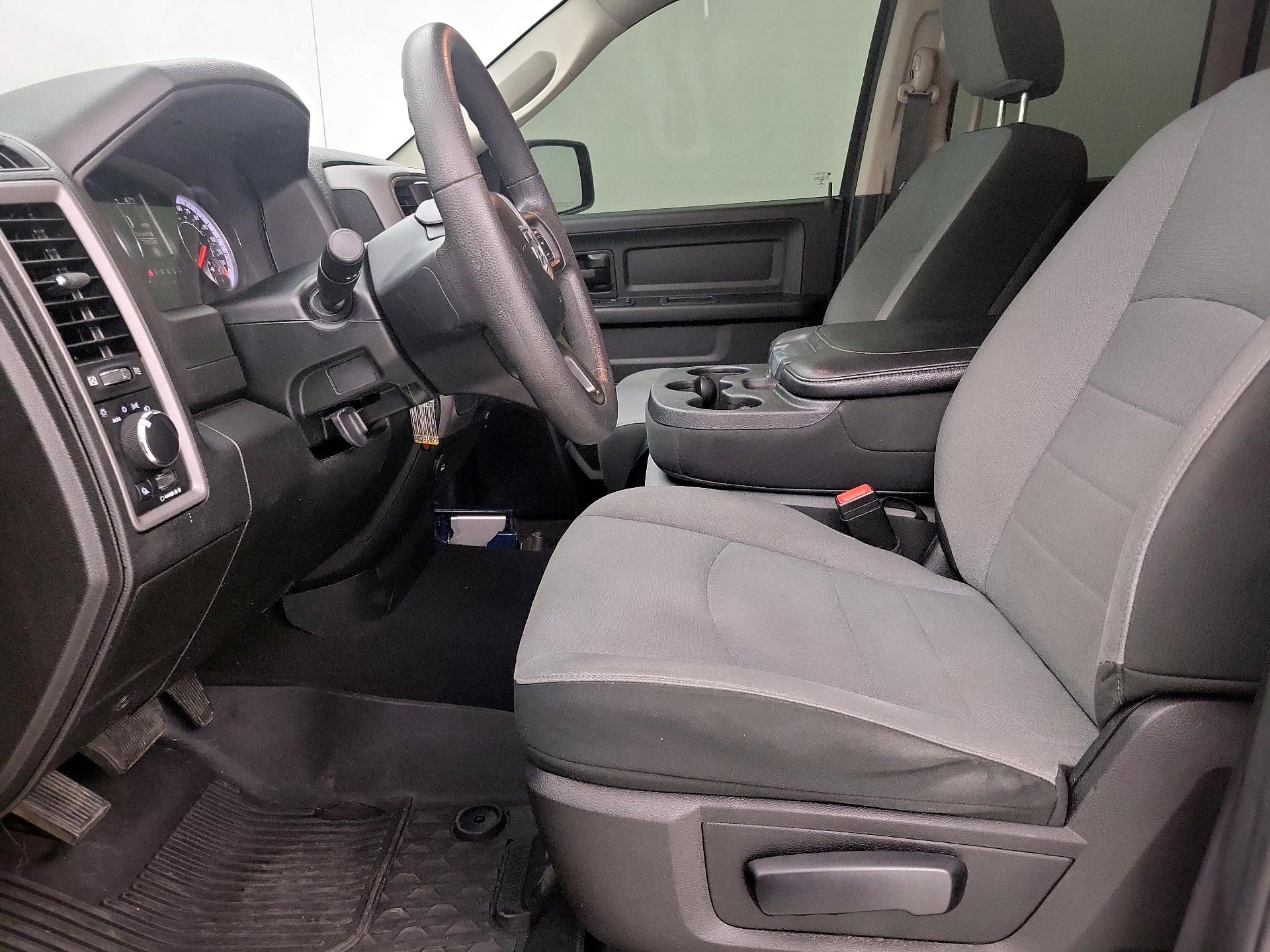 Thumbnail: 2021 RAM 1500 Classic - 11