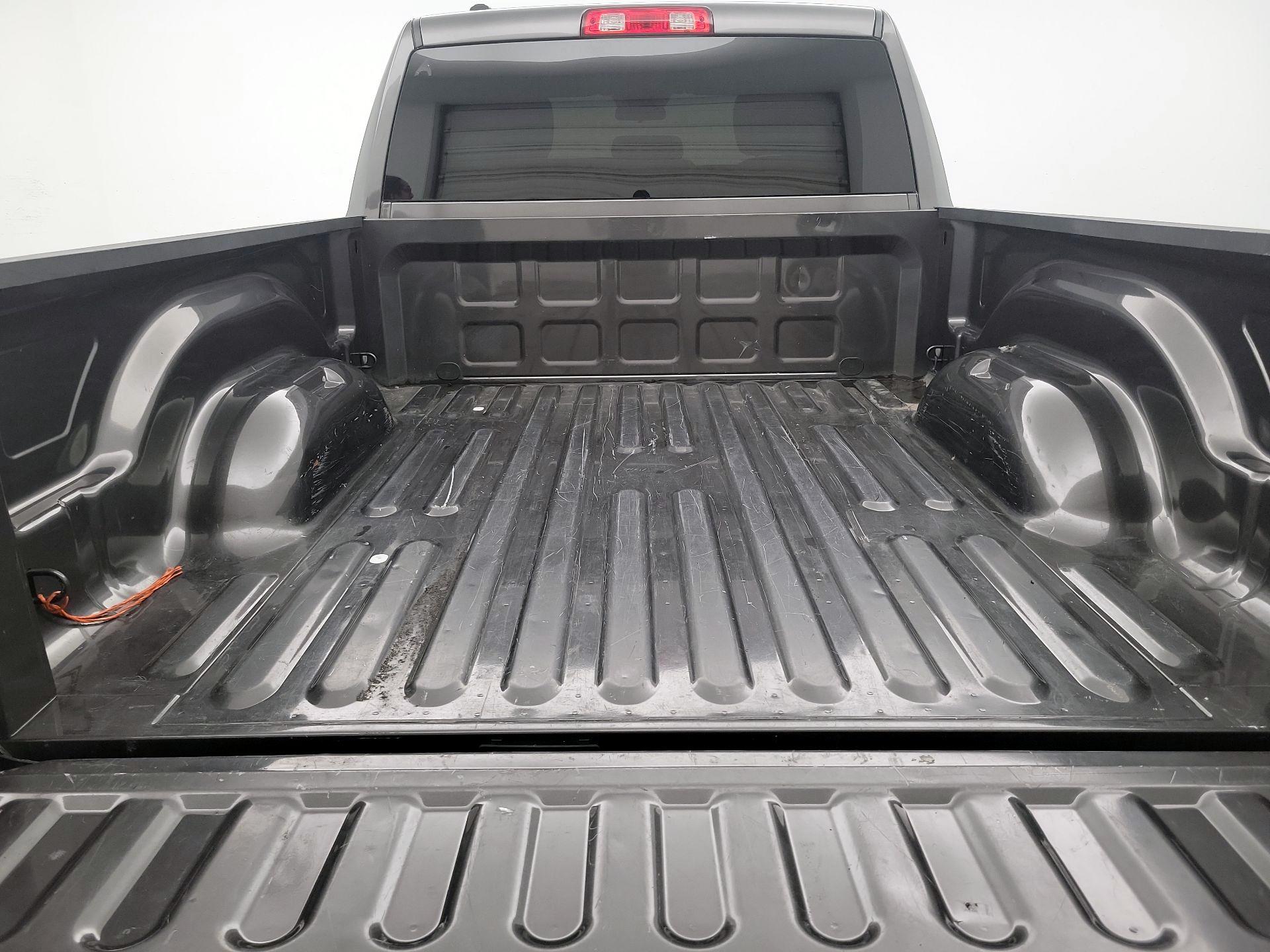 Thumbnail: 2021 RAM 1500 Classic - 19