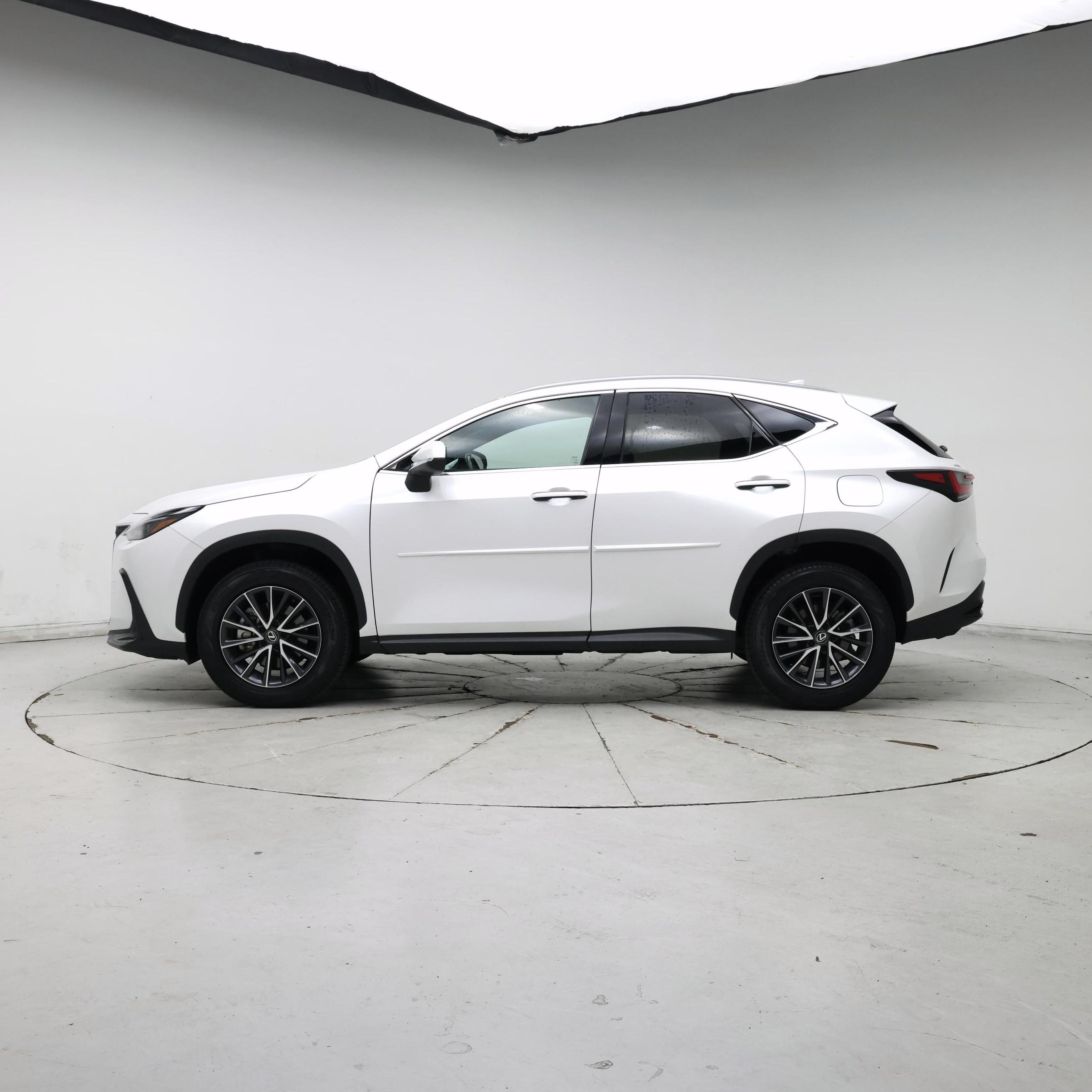 Thumbnail: 2024 Lexus NX - 3