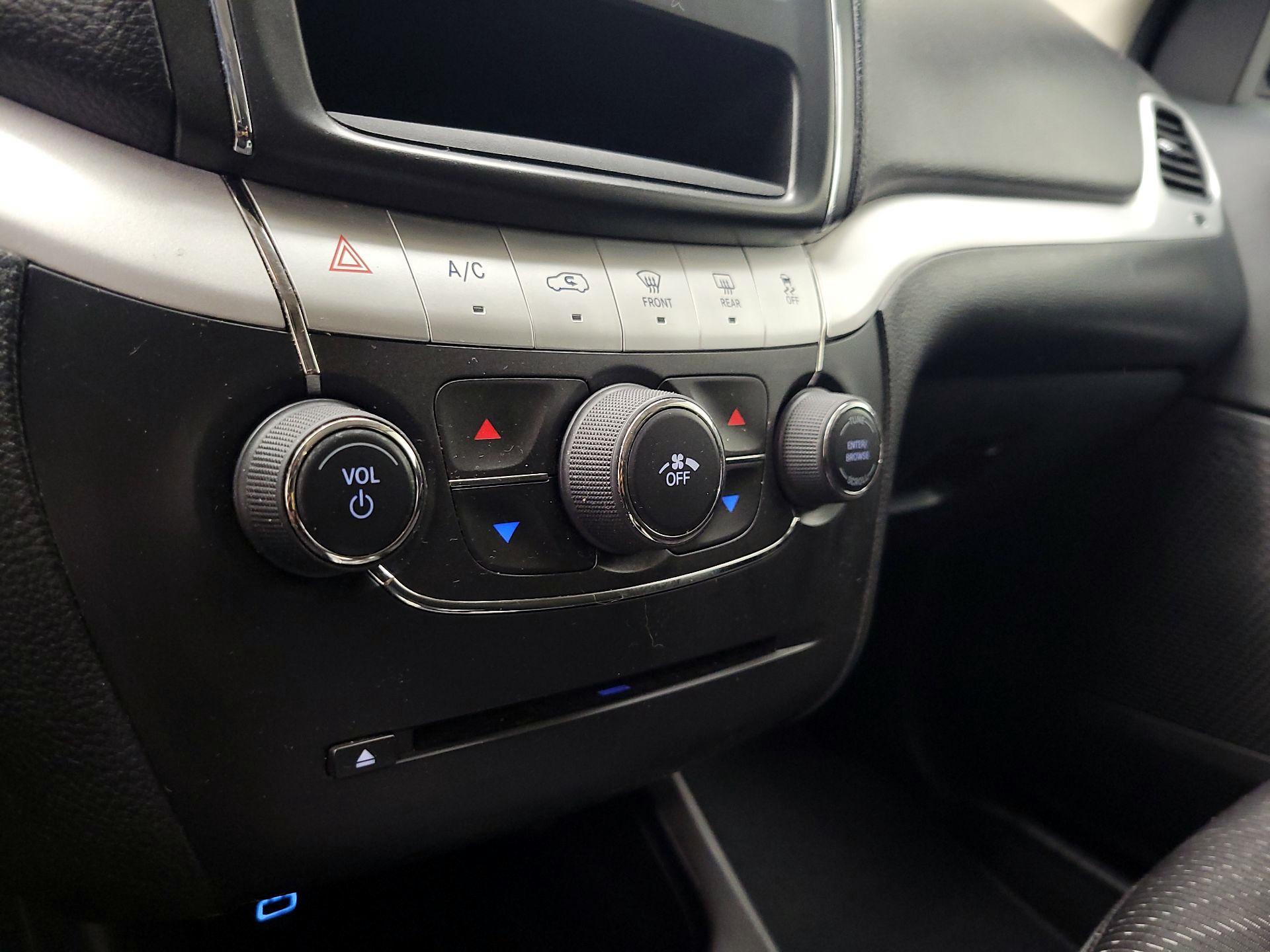 Thumbnail: 2018 Dodge Journey - 16