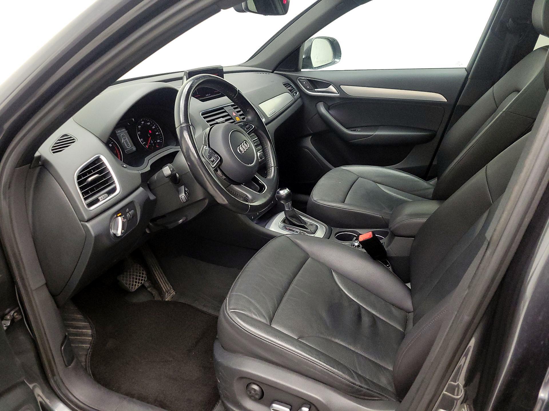 Thumbnail: 2018 Audi Q3 - 11