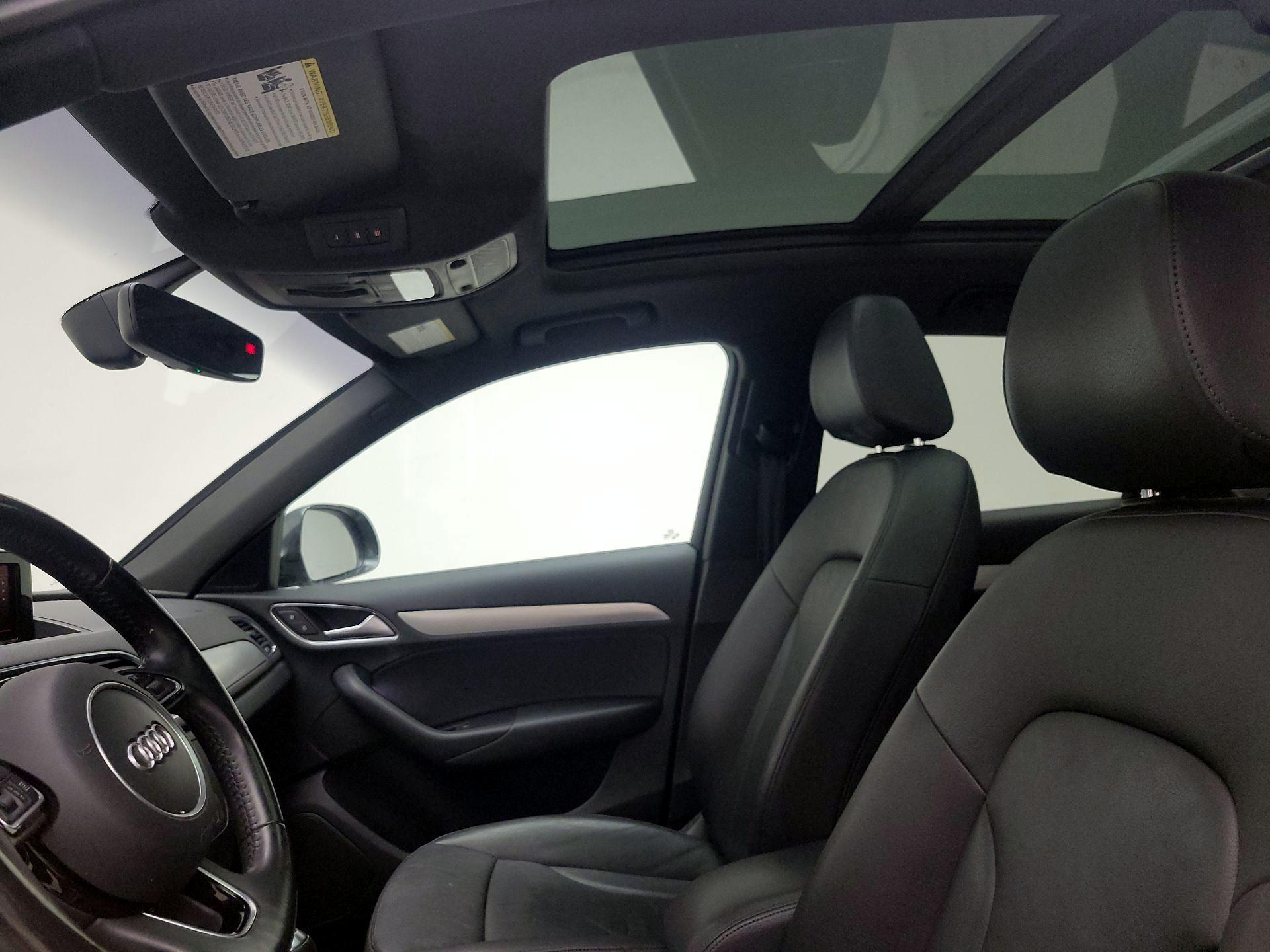 Thumbnail: 2018 Audi Q3 - 19