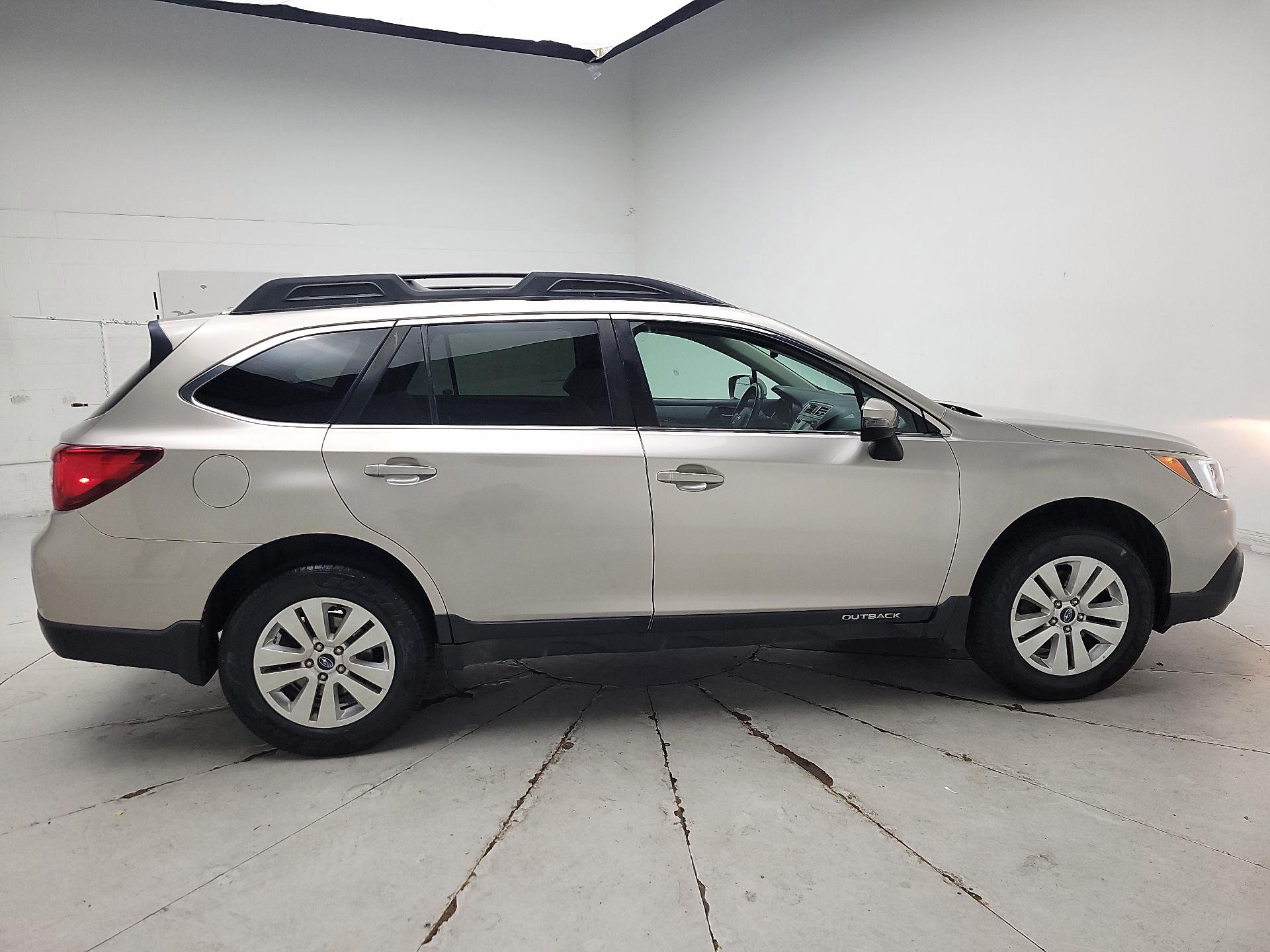 Thumbnail: 2017 Subaru Outback - 4