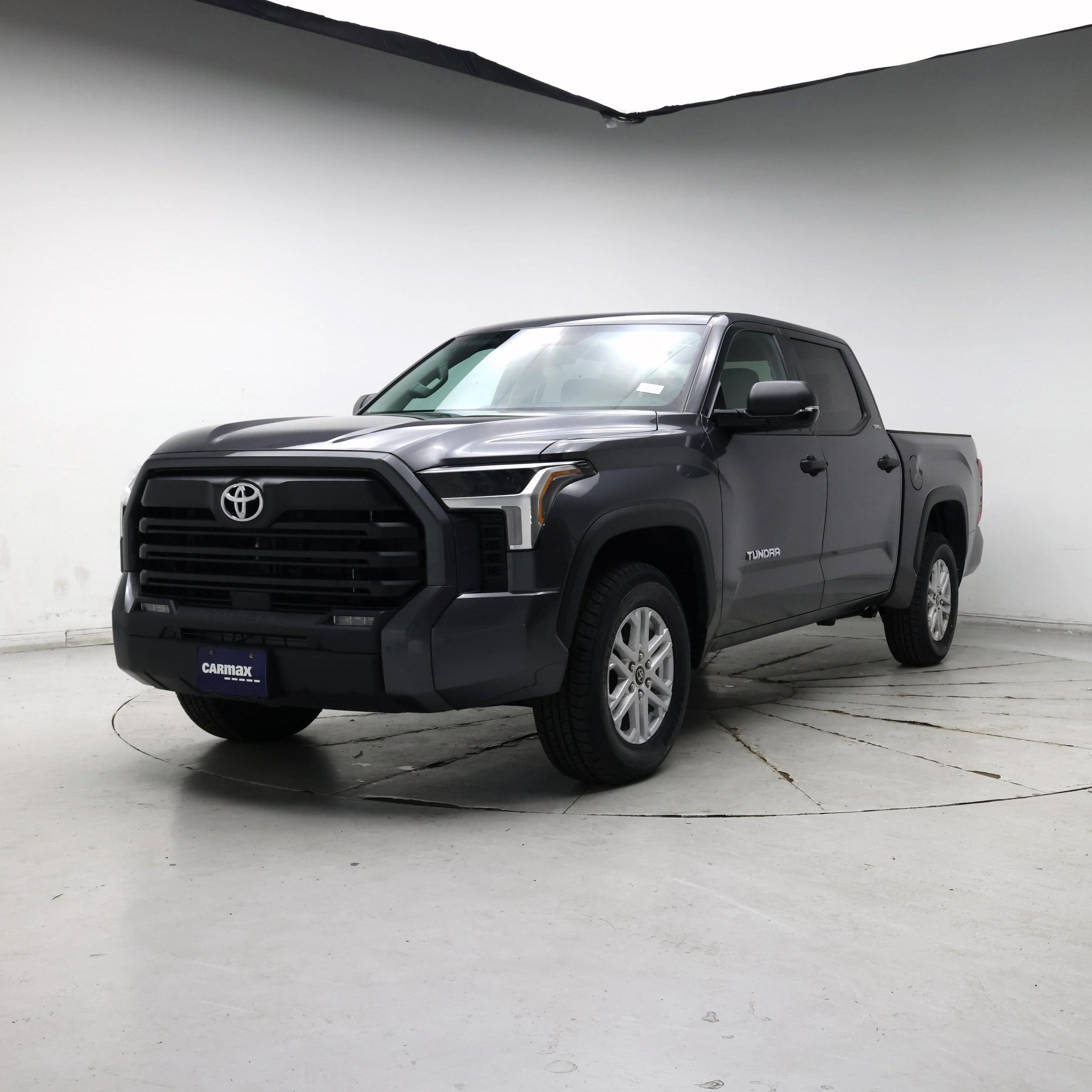 Thumbnail: 2022 Toyota Tundra - 4