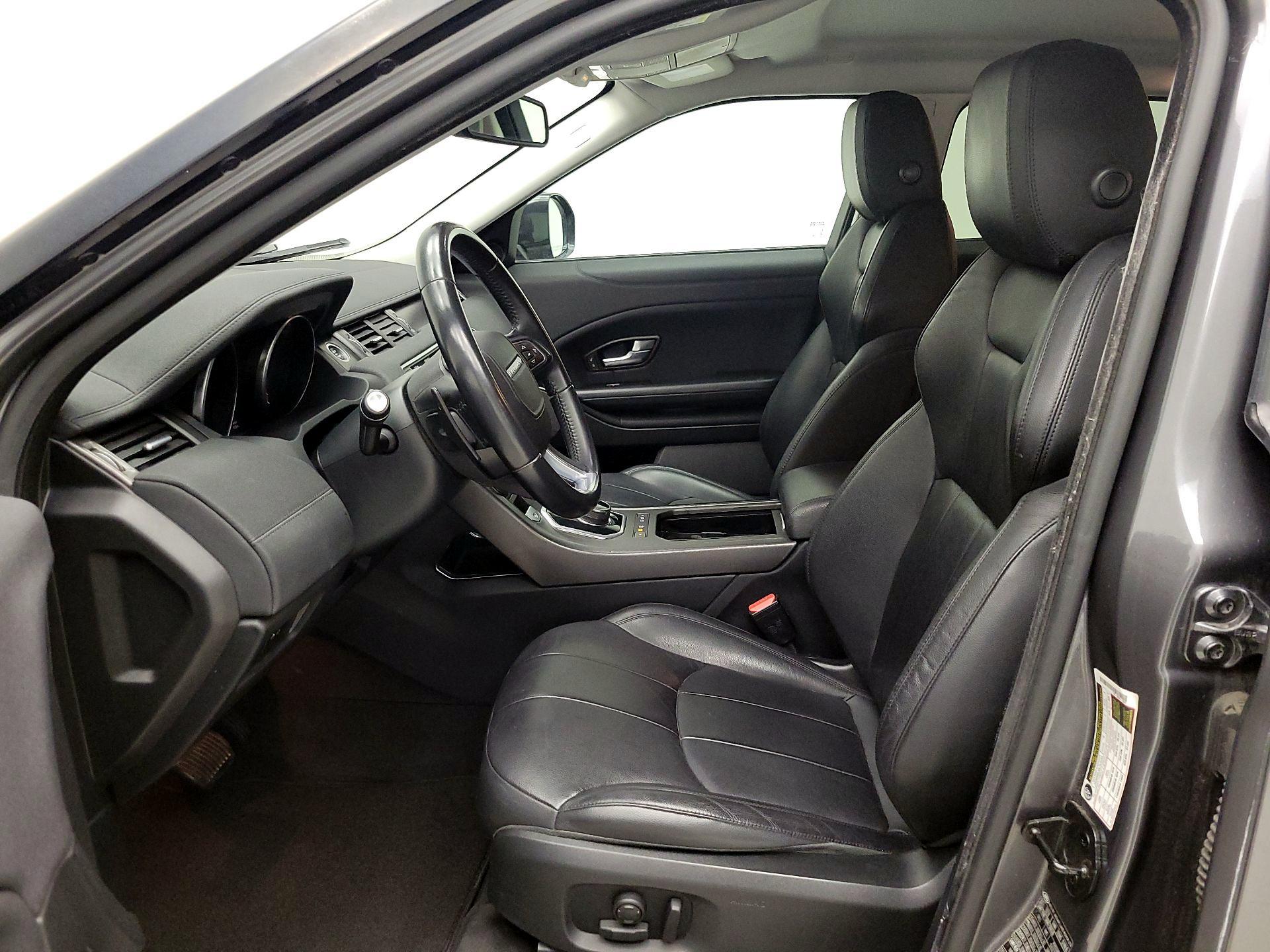 Thumbnail: 2019 Land Rover Range Rover Evoque - 11