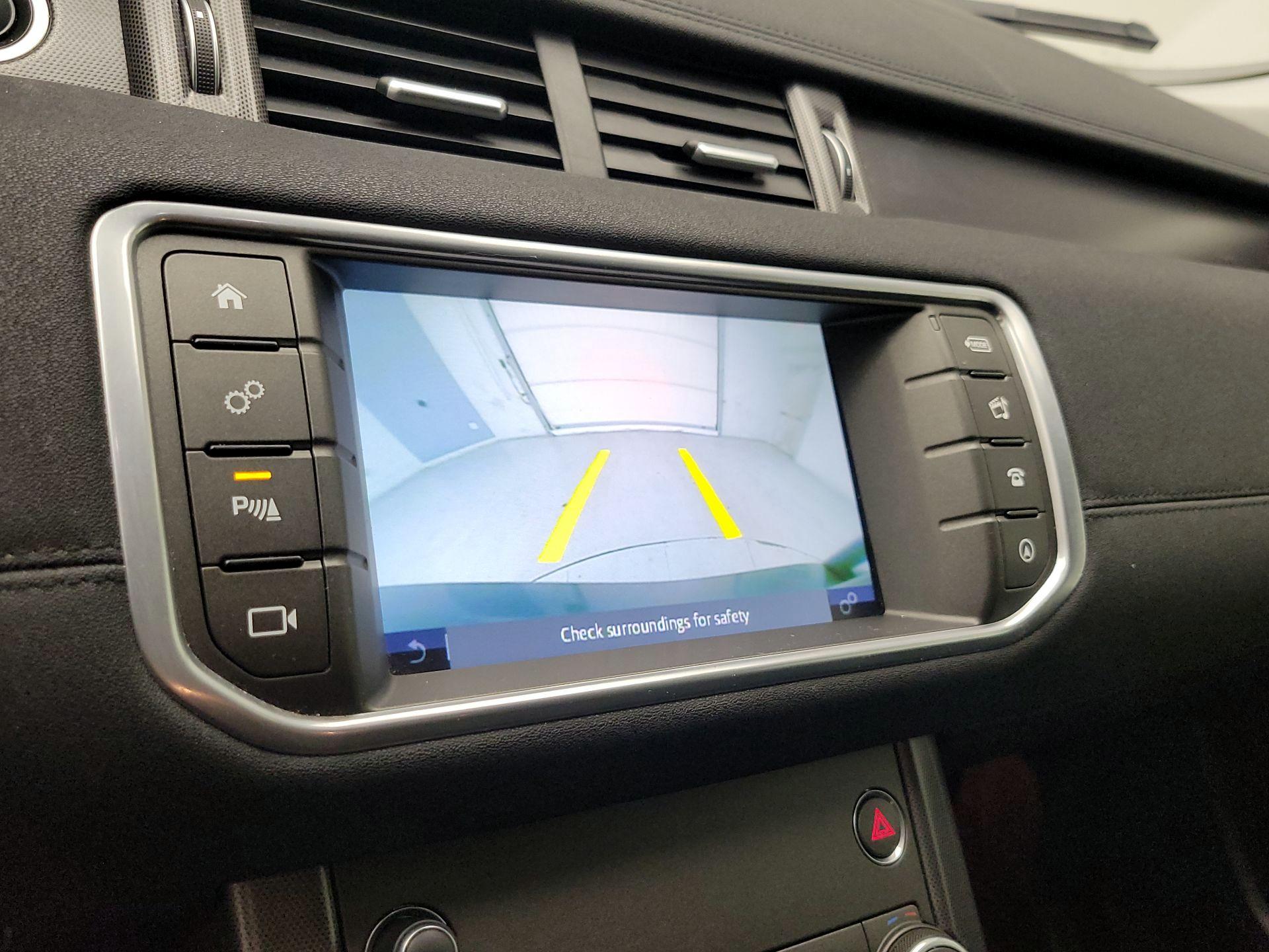 Thumbnail: 2019 Land Rover Range Rover Evoque - 15