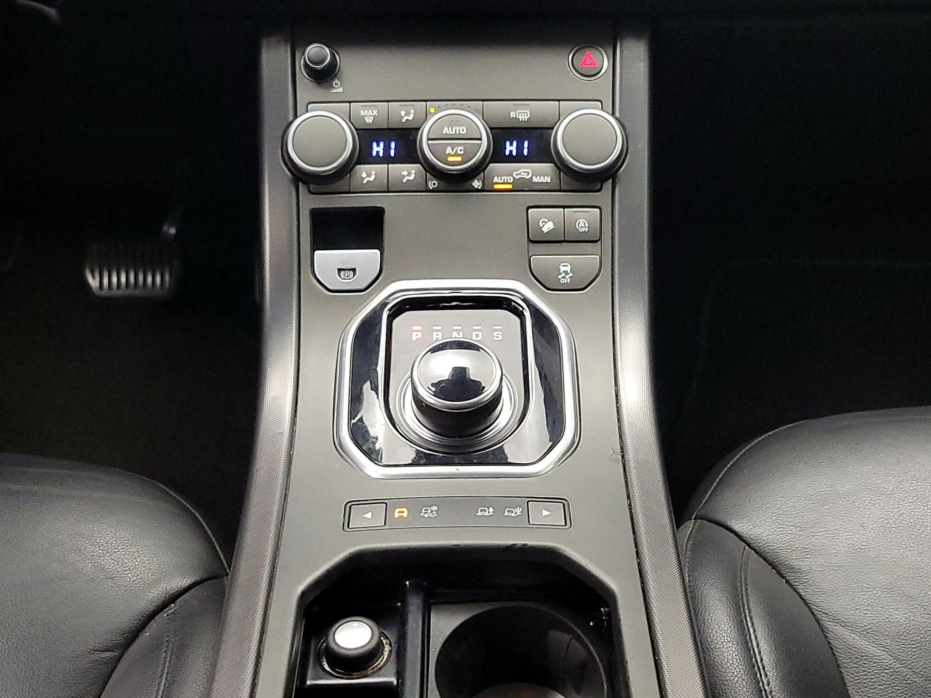 Thumbnail: 2019 Land Rover Range Rover Evoque - 18