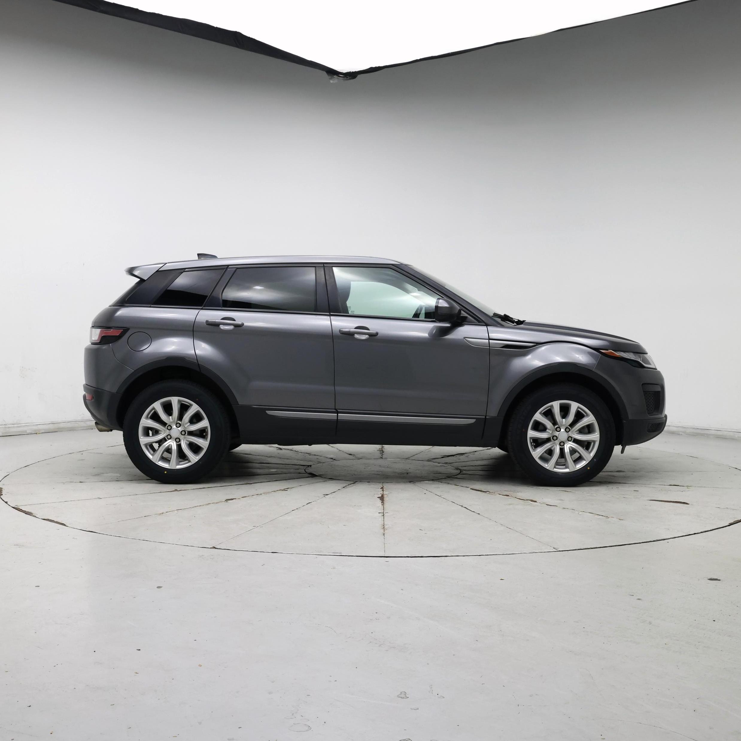 Thumbnail: 2019 Land Rover Range Rover Evoque - 7