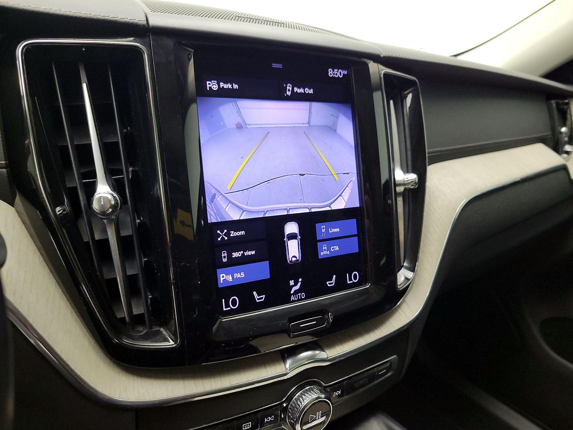 Thumbnail: 2021 Volvo XC60 - 15