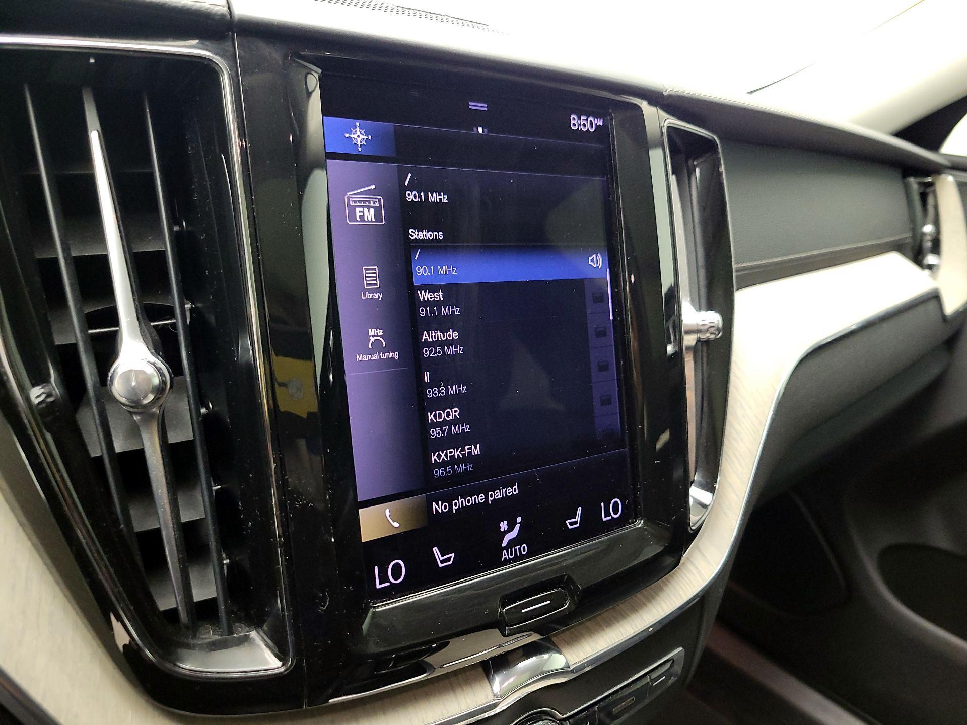 Thumbnail: 2021 Volvo XC60 - 16